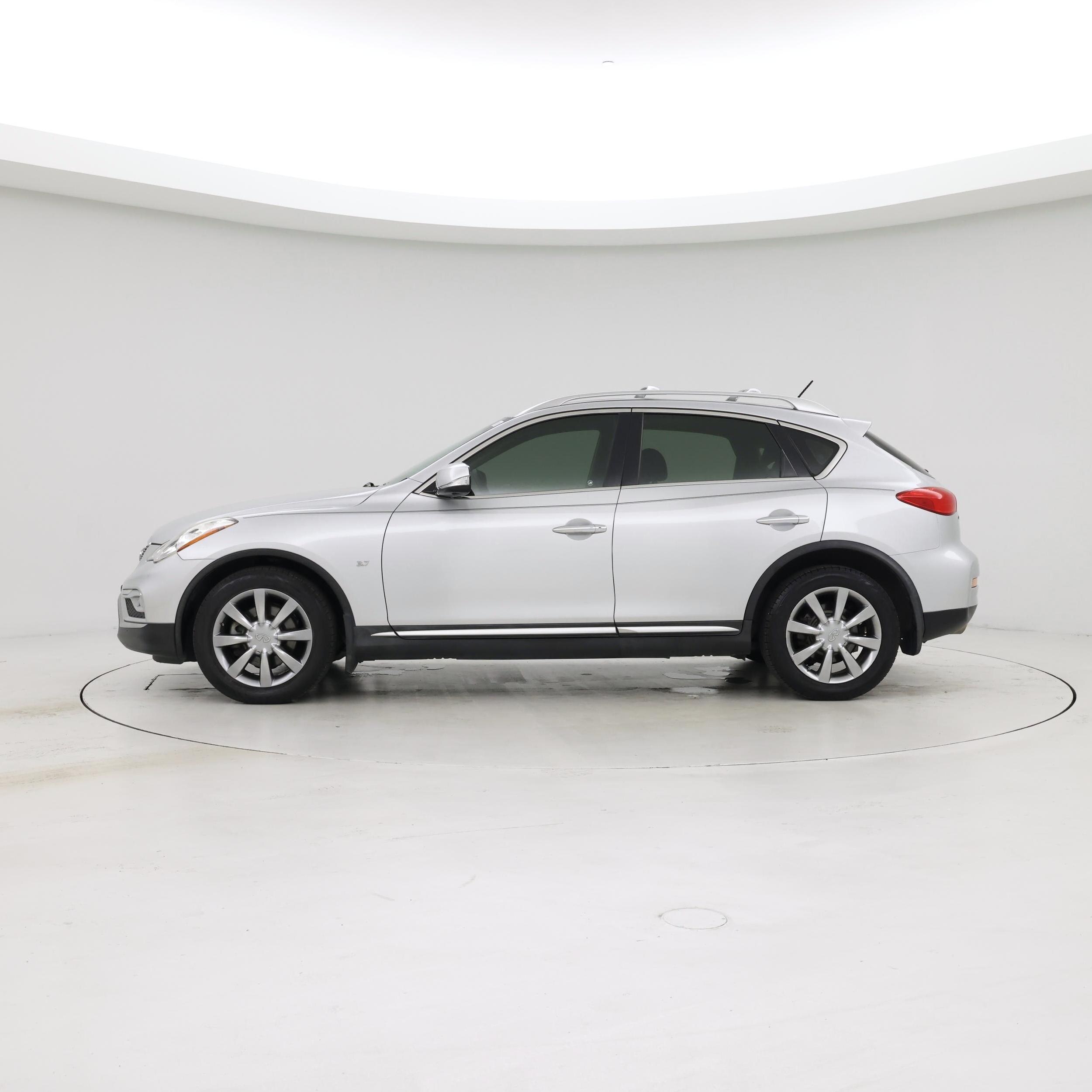 Thumbnail: 2017 INFINITI QX50 - 3