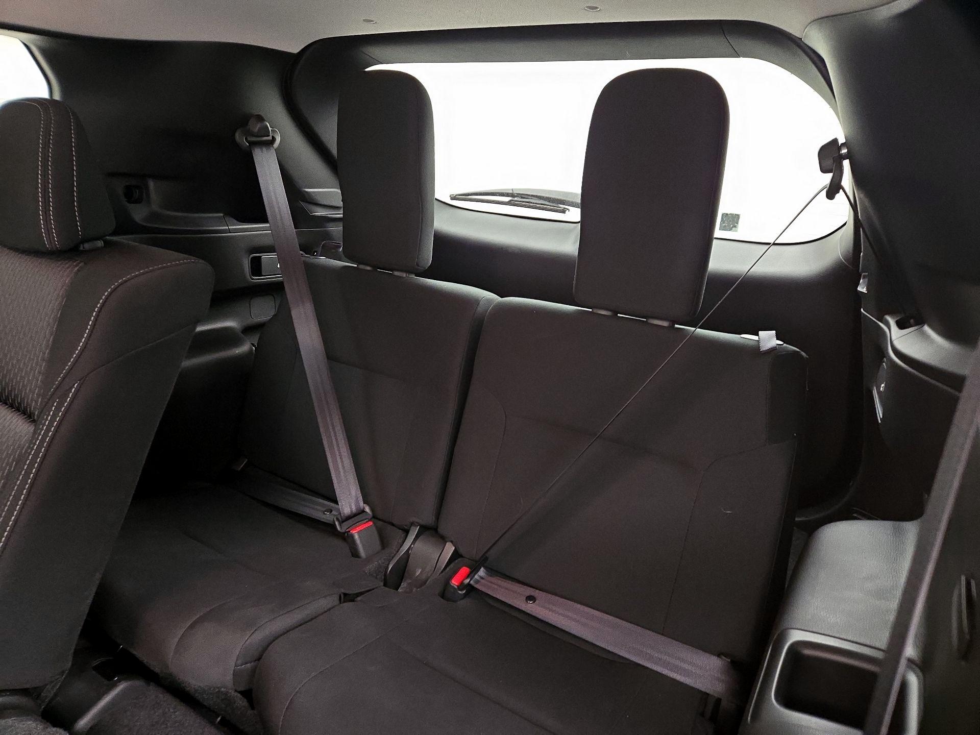 Thumbnail: 2024 Mitsubishi Outlander - 20