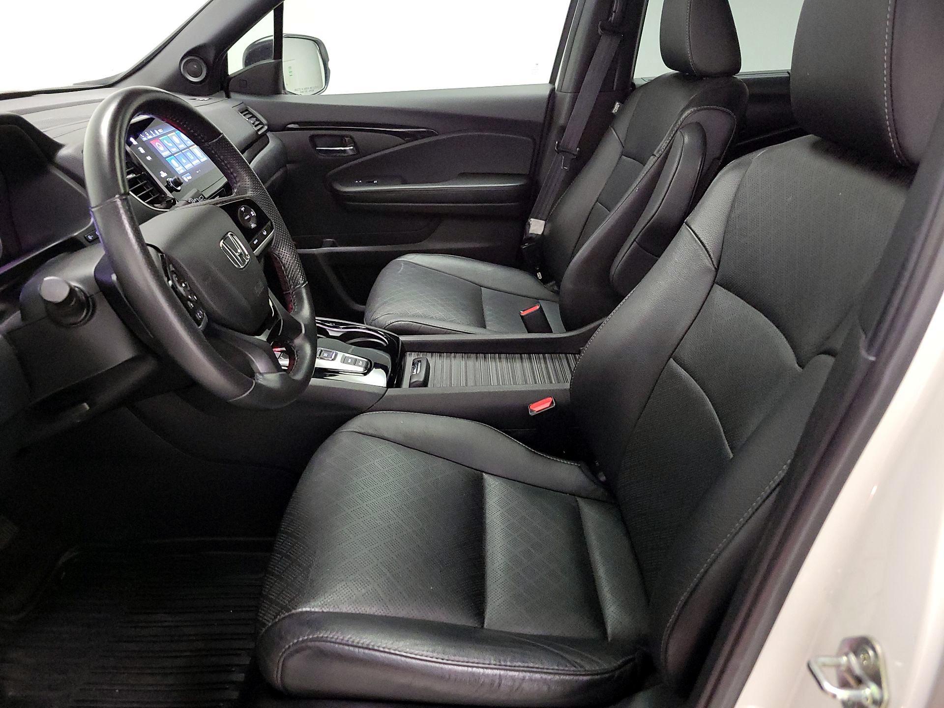 Thumbnail: 2019 Honda Passport - 11