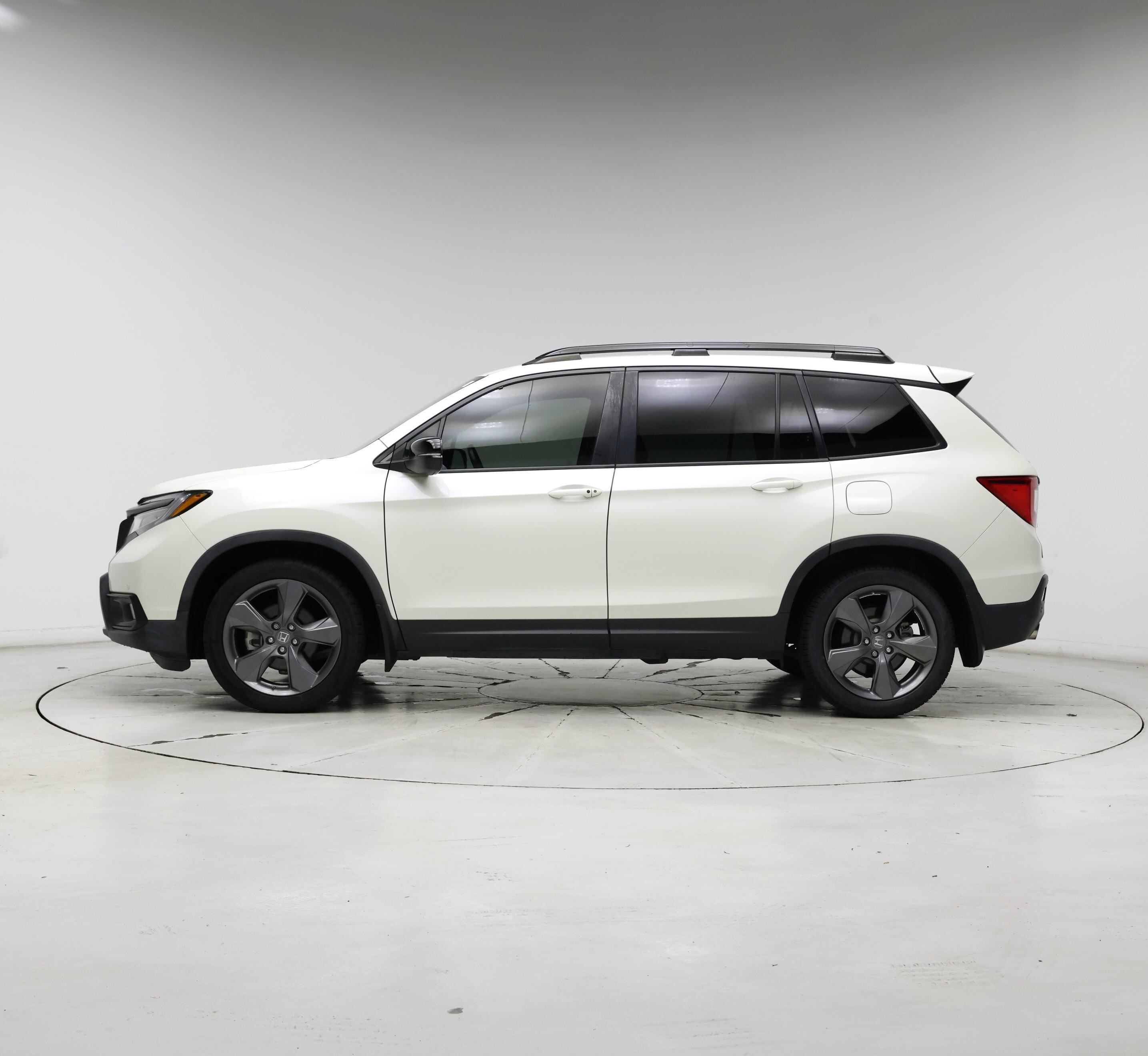 Thumbnail: 2019 Honda Passport - 3