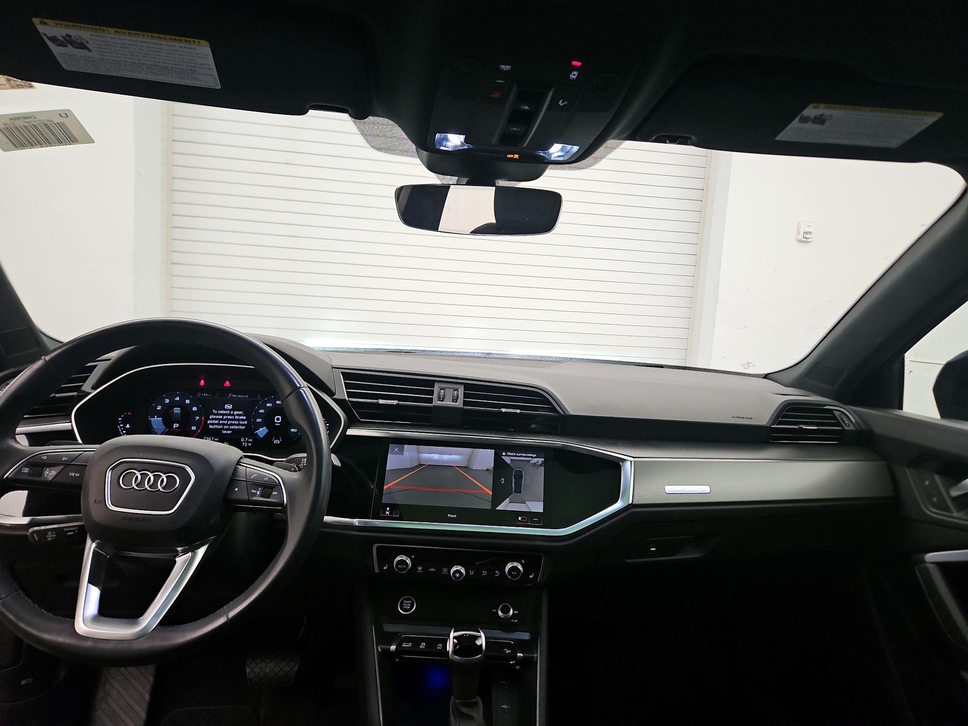 Thumbnail: 2023 Audi Q3 - 9