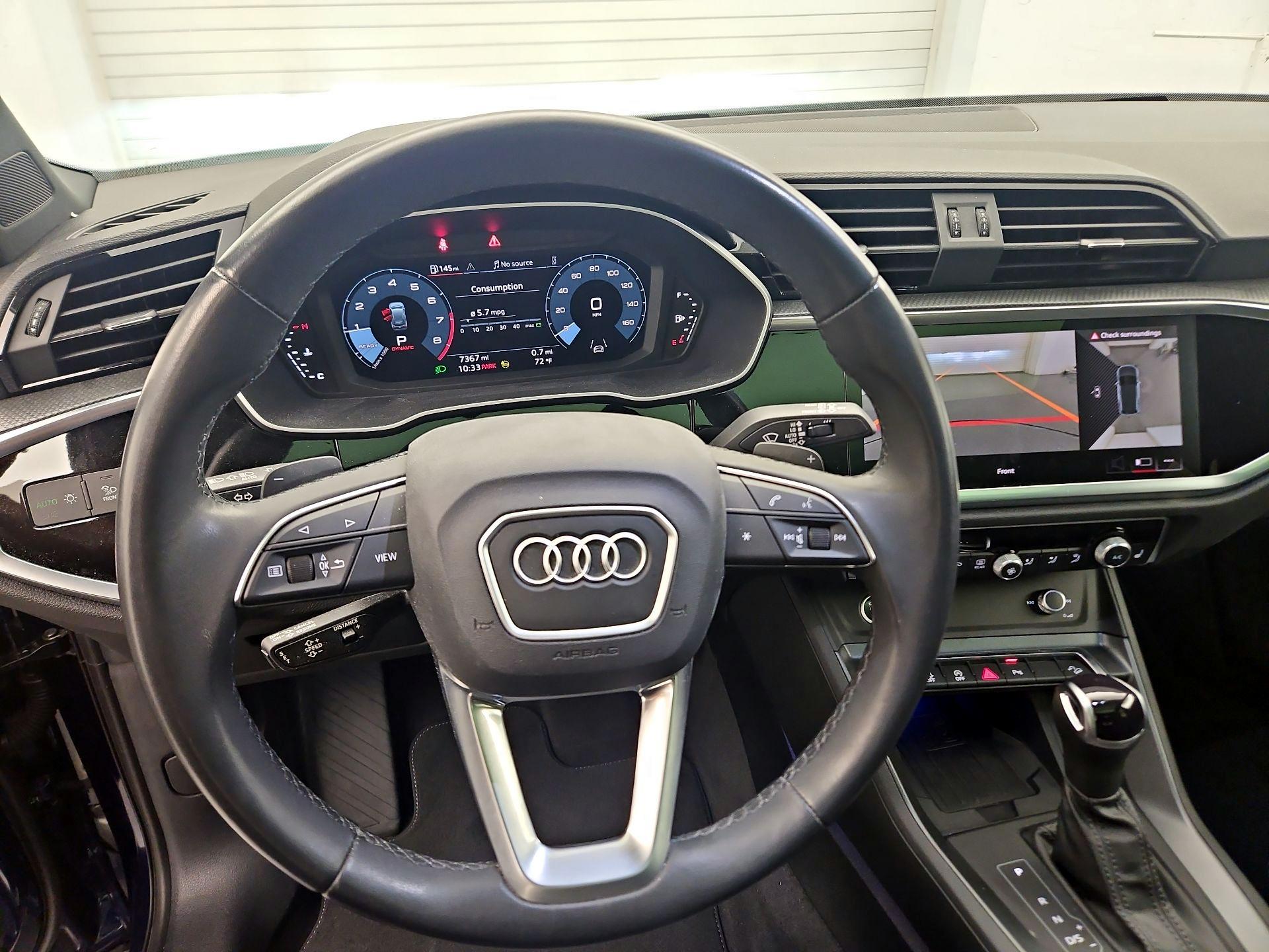 Thumbnail: 2023 Audi Q3 - 10