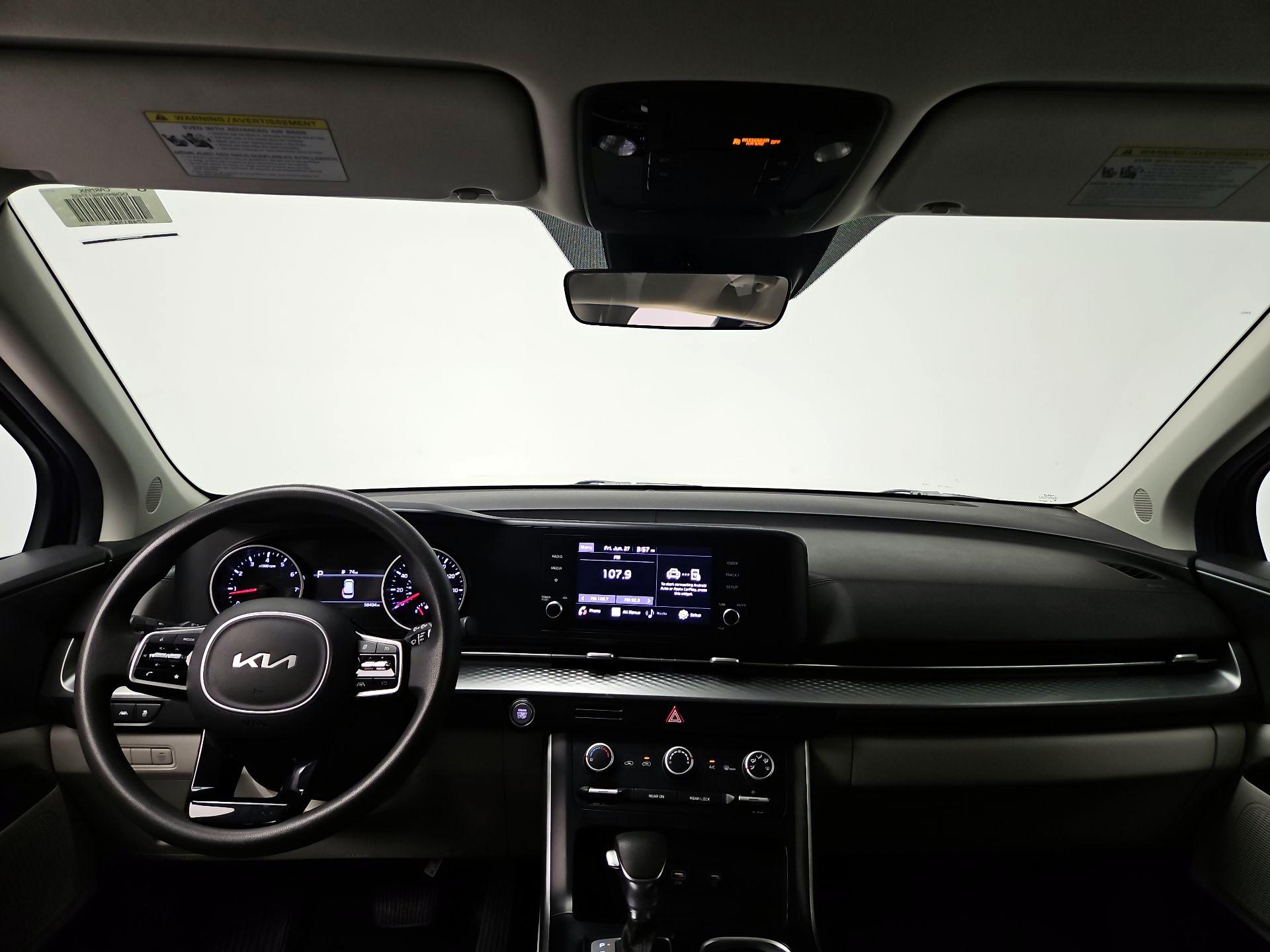 Thumbnail: 2022 Kia Carnival - 9