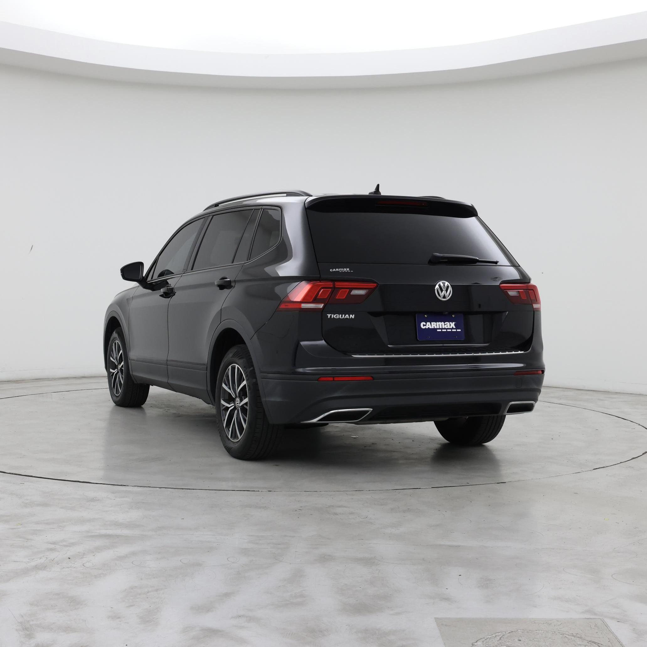 Thumbnail: 2021 Volkswagen Tiguan - 2