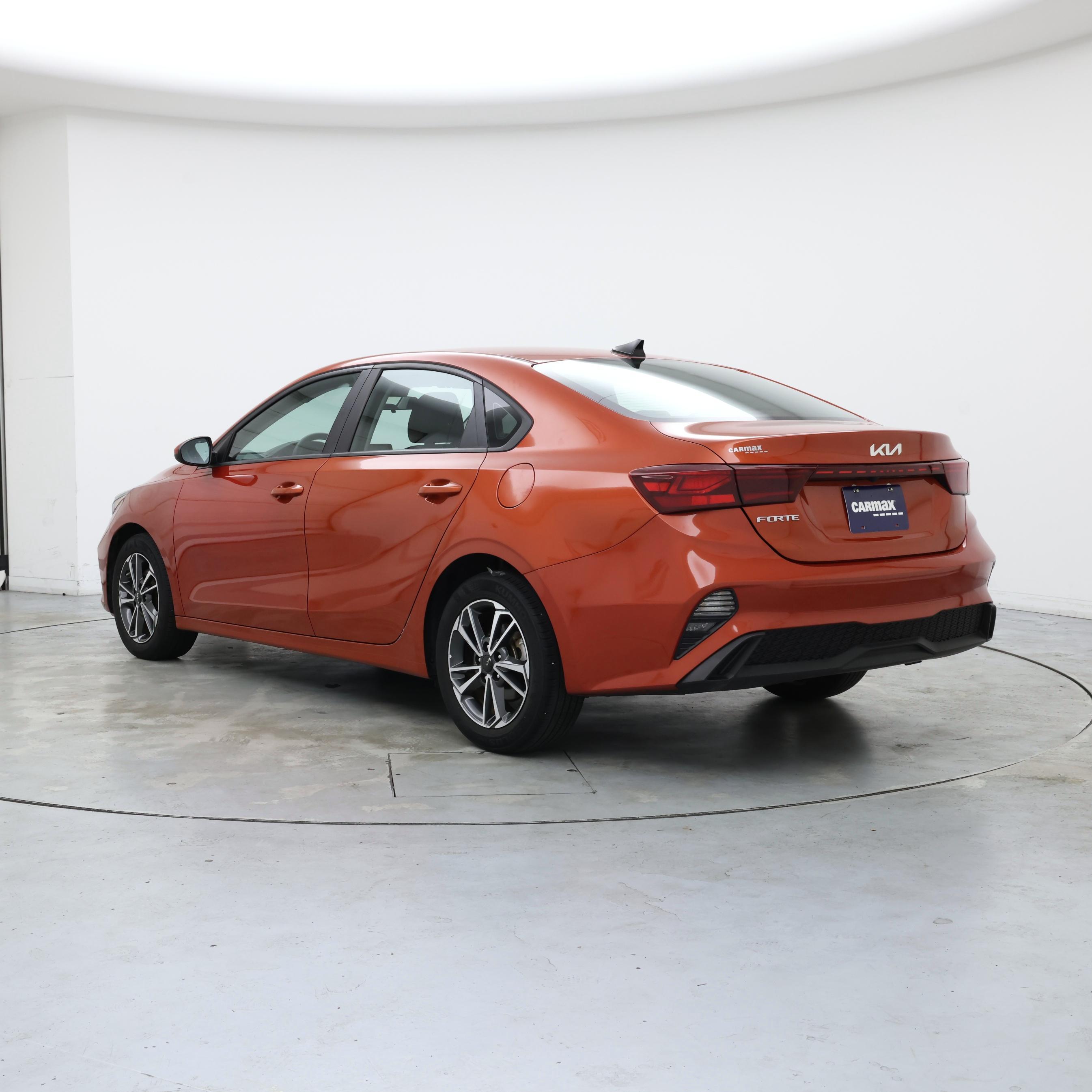Thumbnail: 2022 Kia Forte - 2
