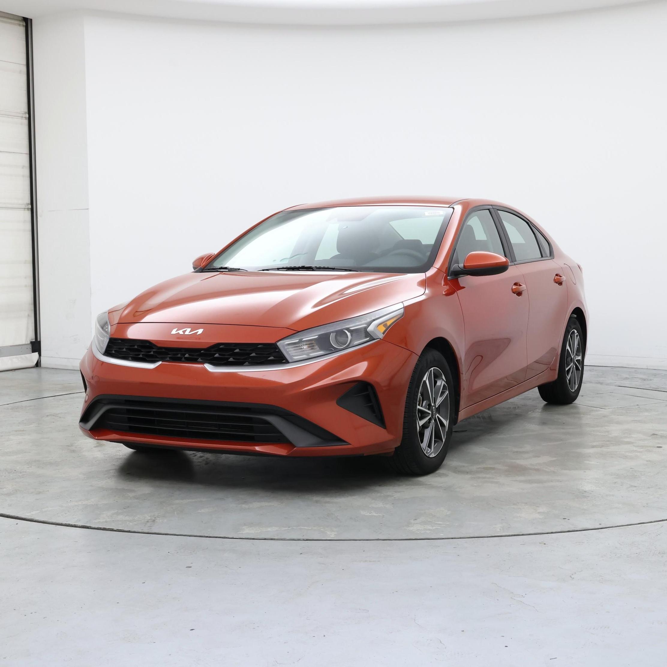 Thumbnail: 2022 Kia Forte - 4