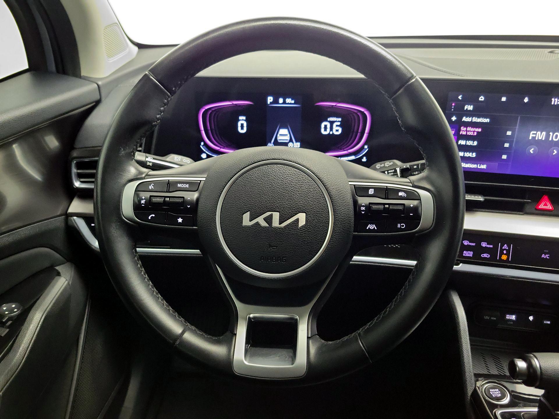 Thumbnail: 2023 Kia Sportage - 10