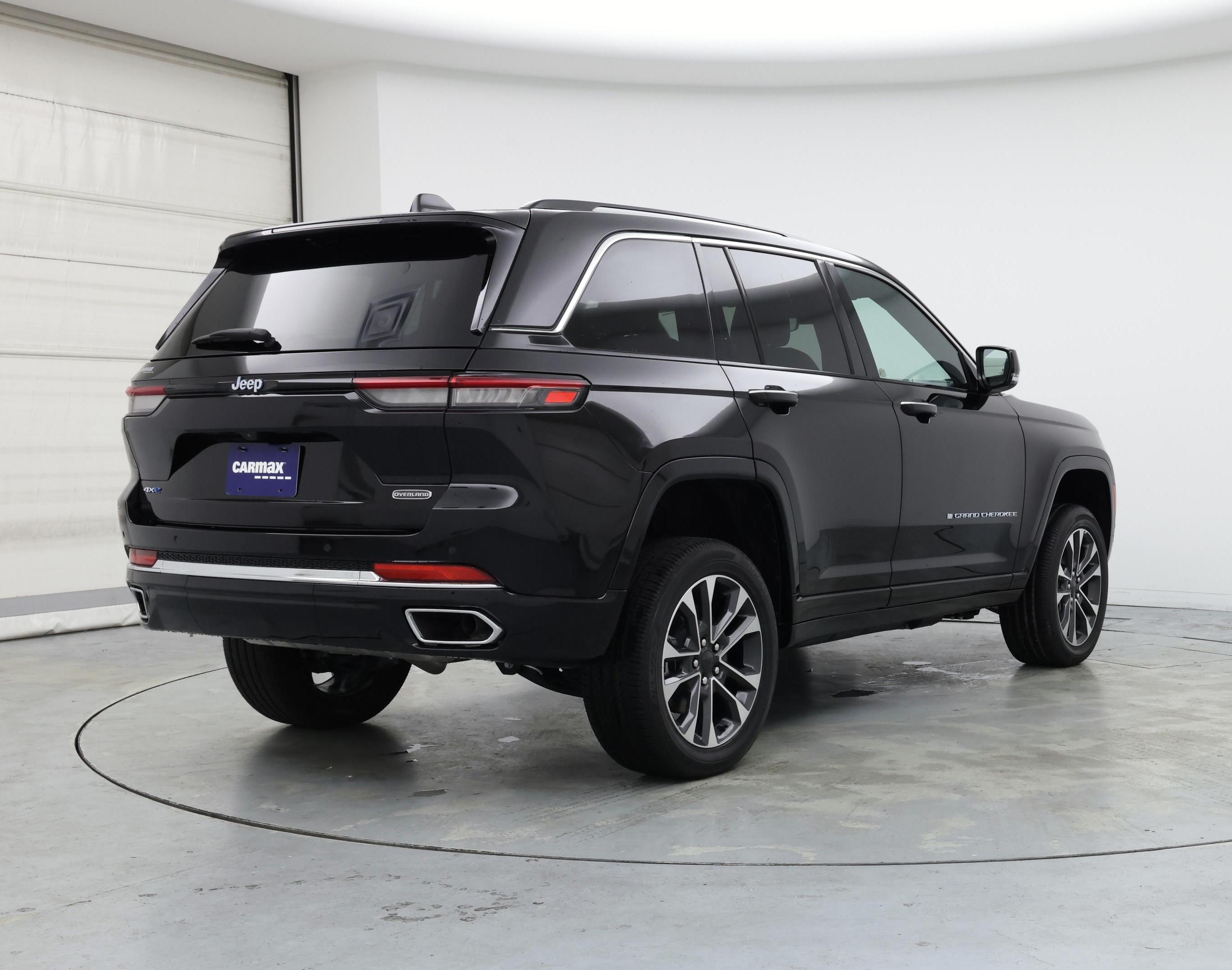 Thumbnail: 2022 Jeep Grand Cherokee - 8