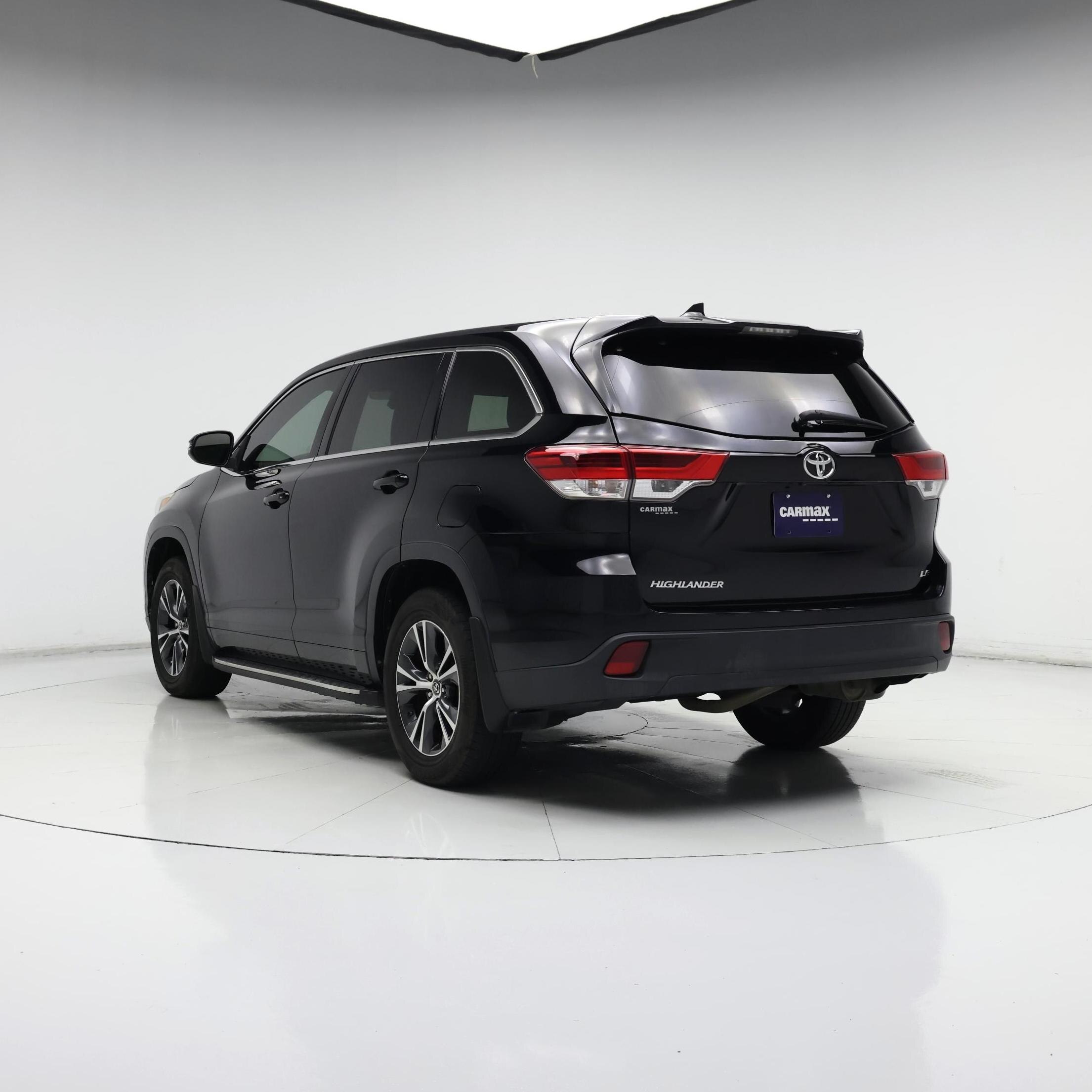 Thumbnail: 2018 Toyota Highlander - 2