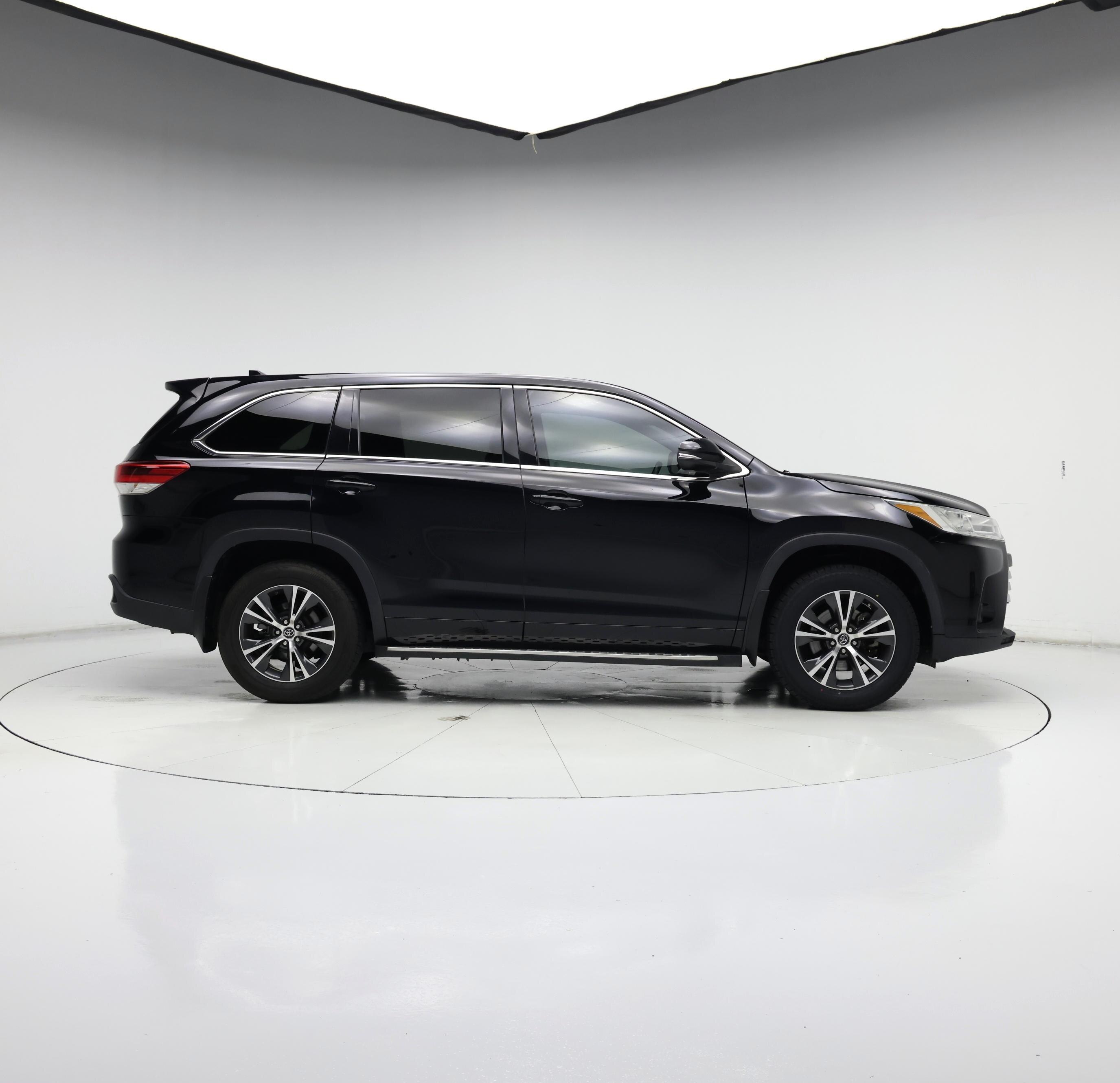 Thumbnail: 2018 Toyota Highlander - 7