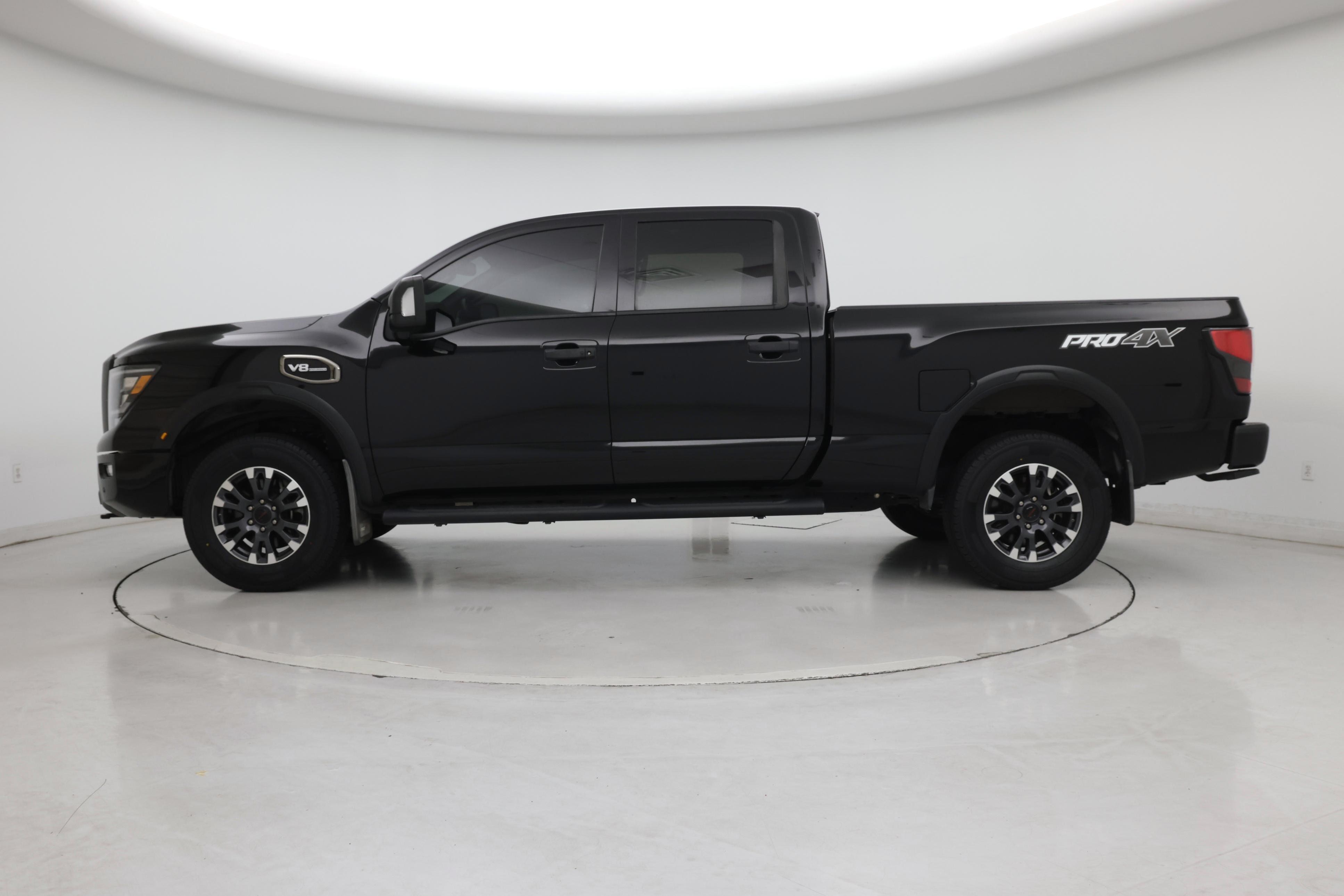 Thumbnail: 2022 Nissan Titan - 3
