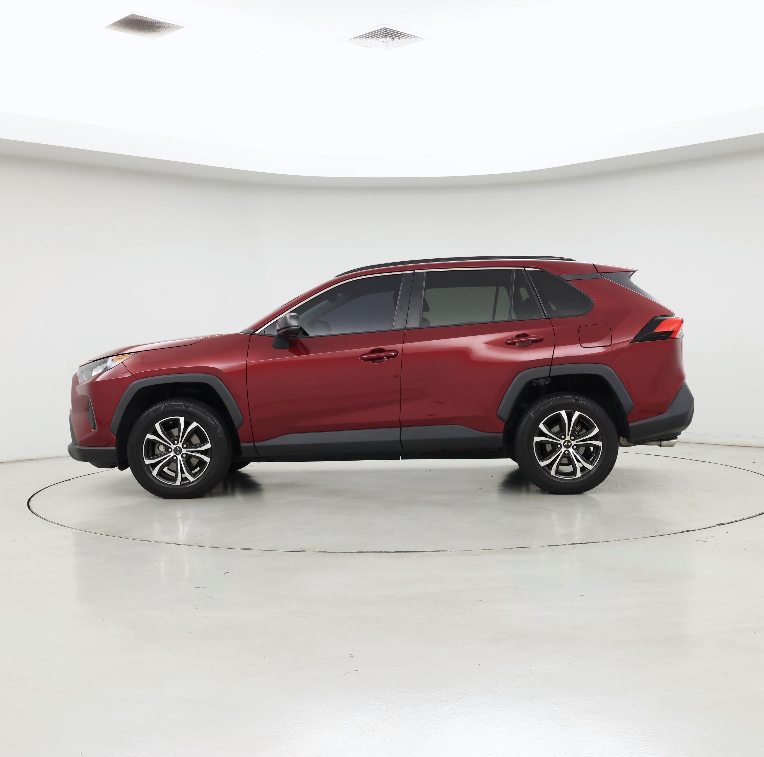 Thumbnail: 2021 Toyota RAV4 - 3