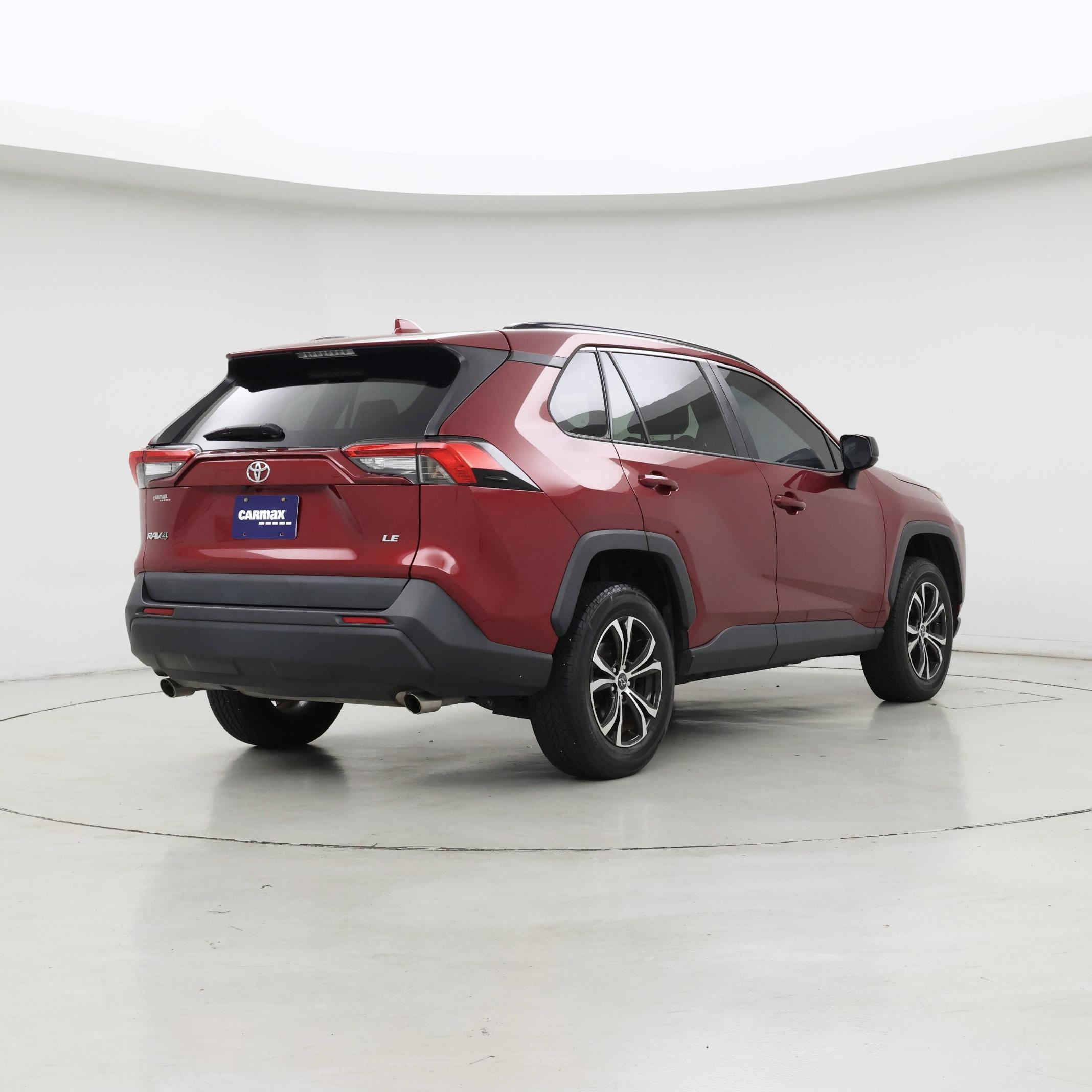 Thumbnail: 2021 Toyota RAV4 - 8