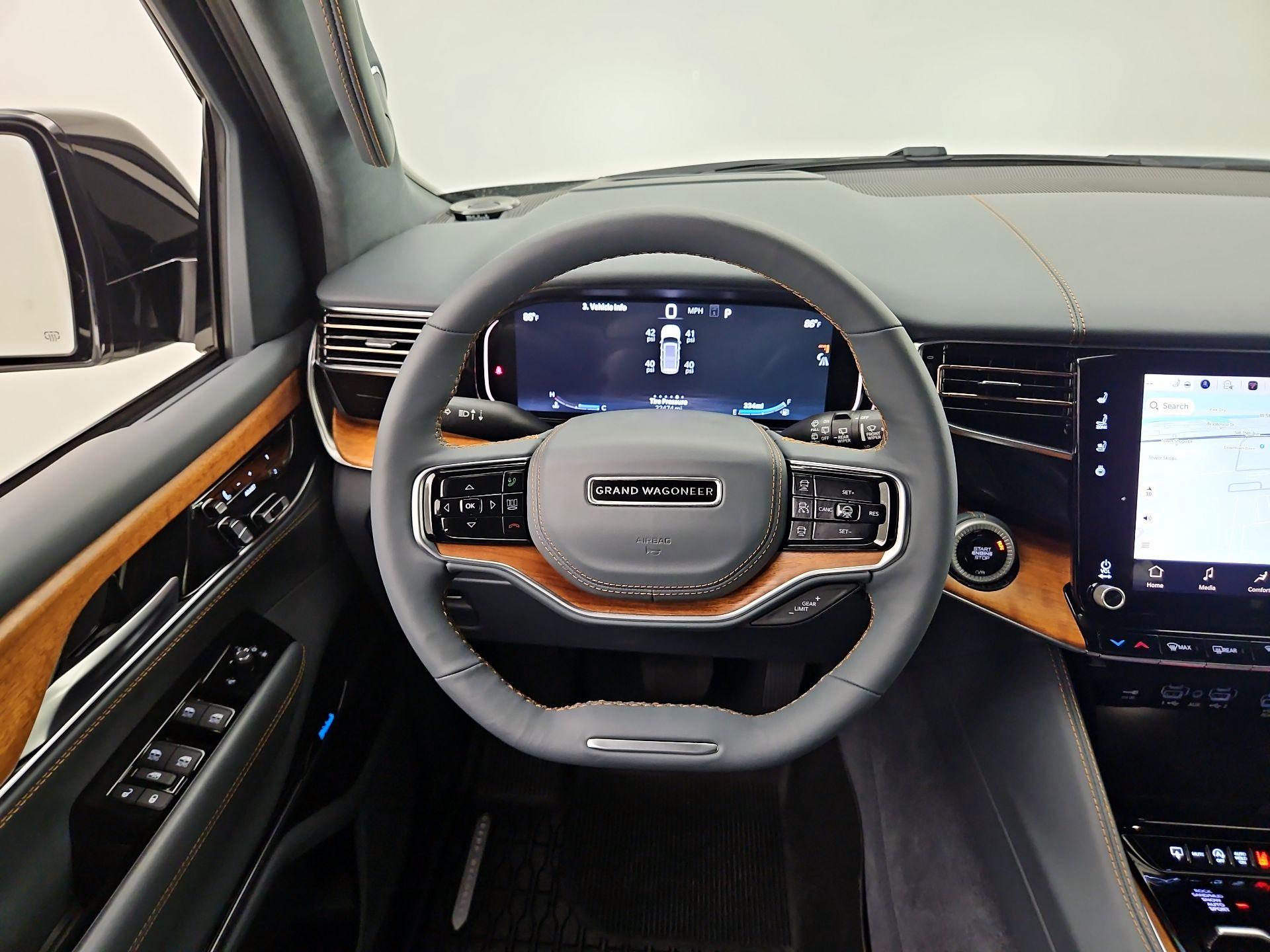 Thumbnail: 2024 Jeep Grand Wagoneer L - 10