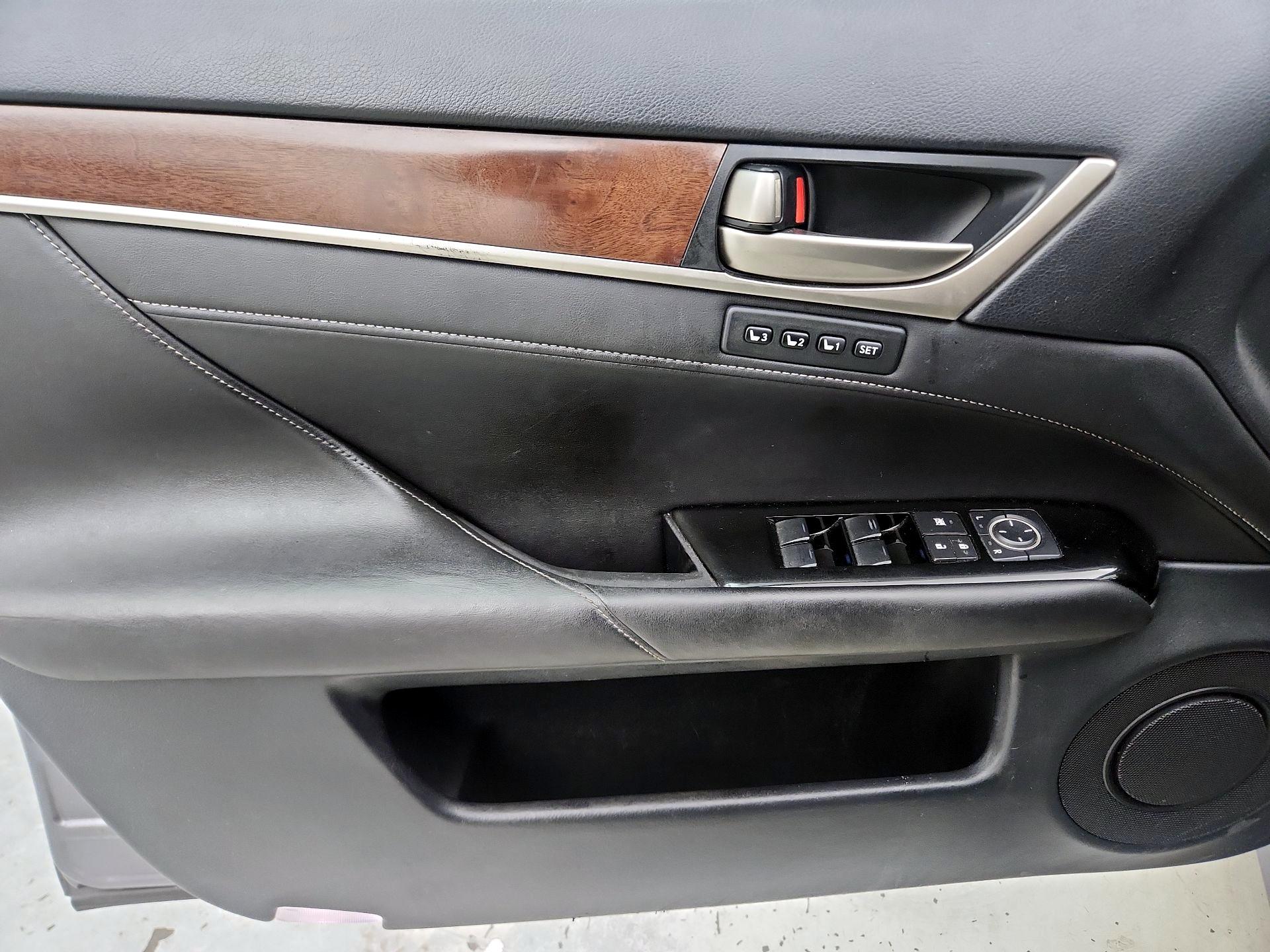 Thumbnail: 2015 Lexus GS - 12