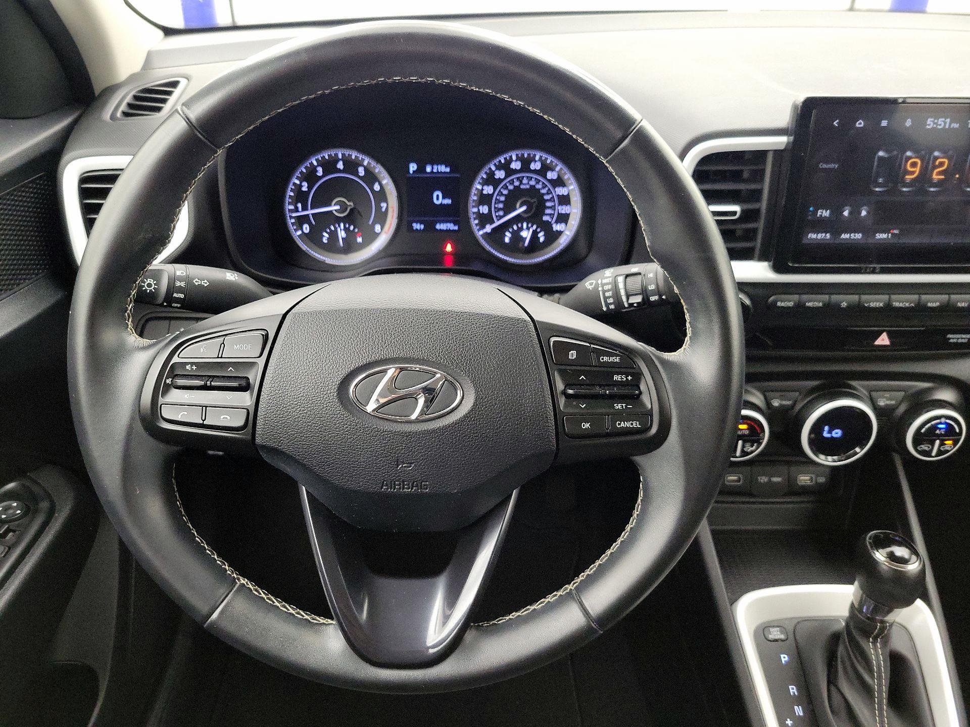 Thumbnail: 2022 Hyundai Venue - 10