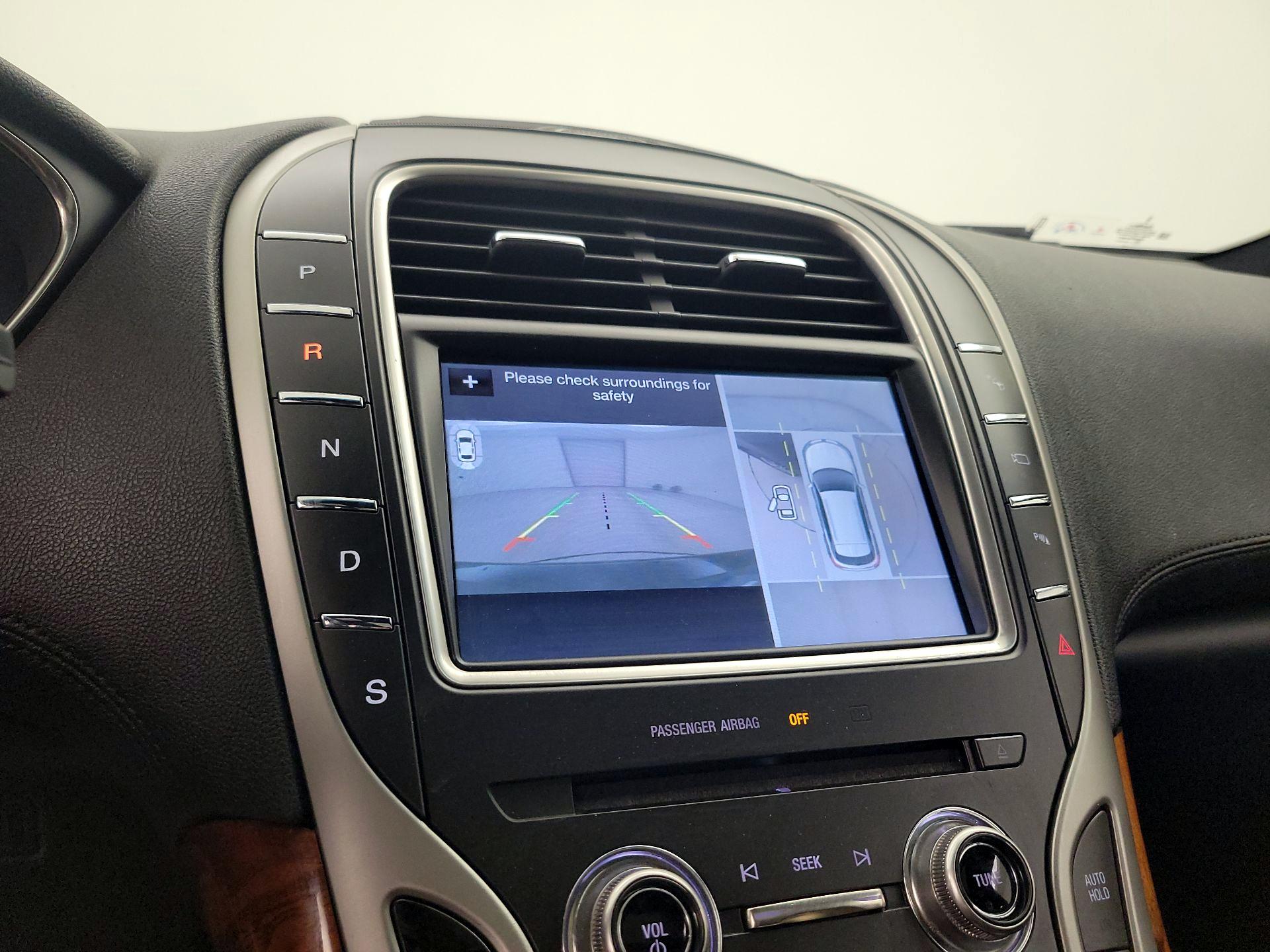 Thumbnail: 2016 Lincoln MKX - 15