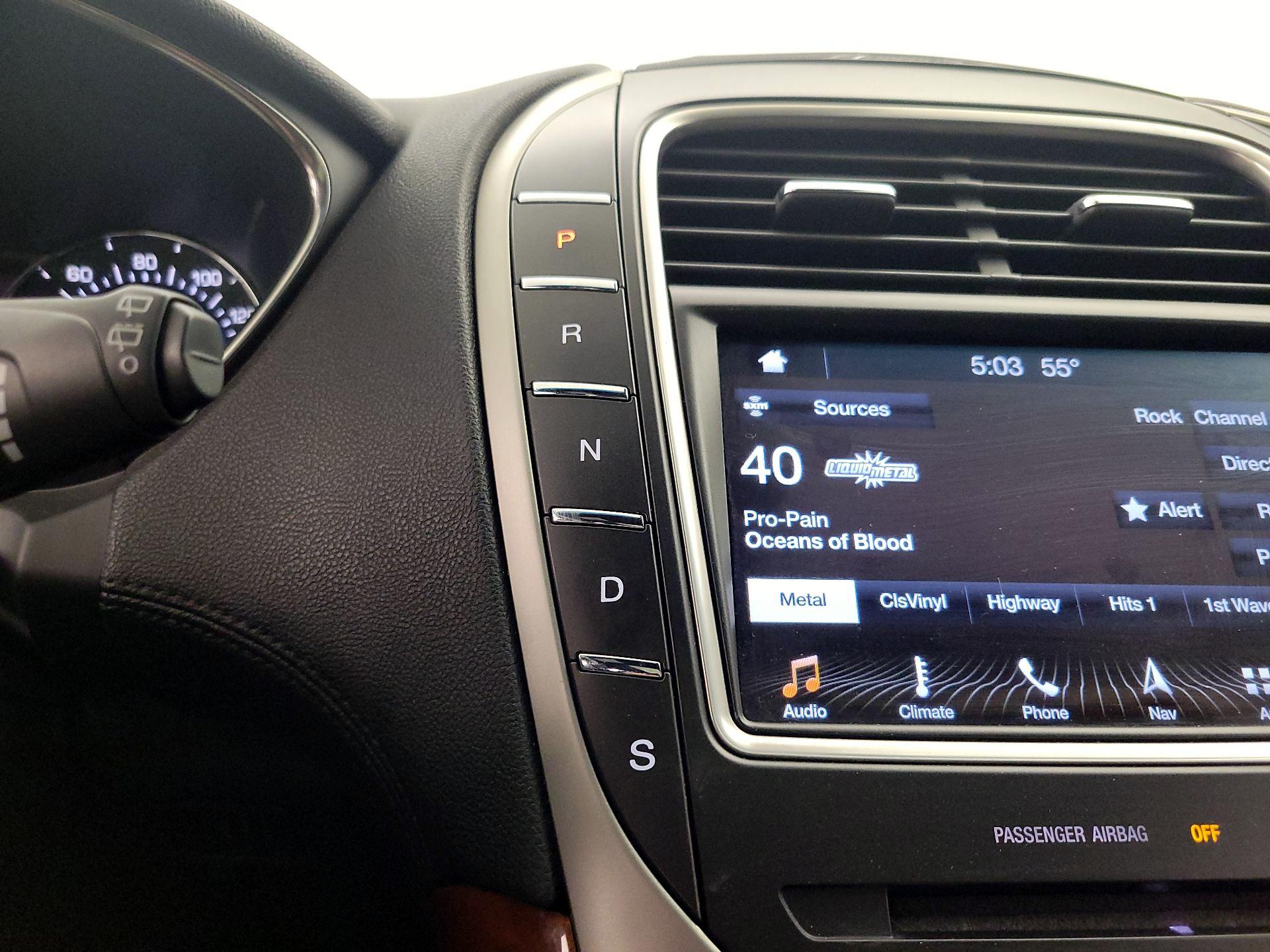 Thumbnail: 2016 Lincoln MKX - 18