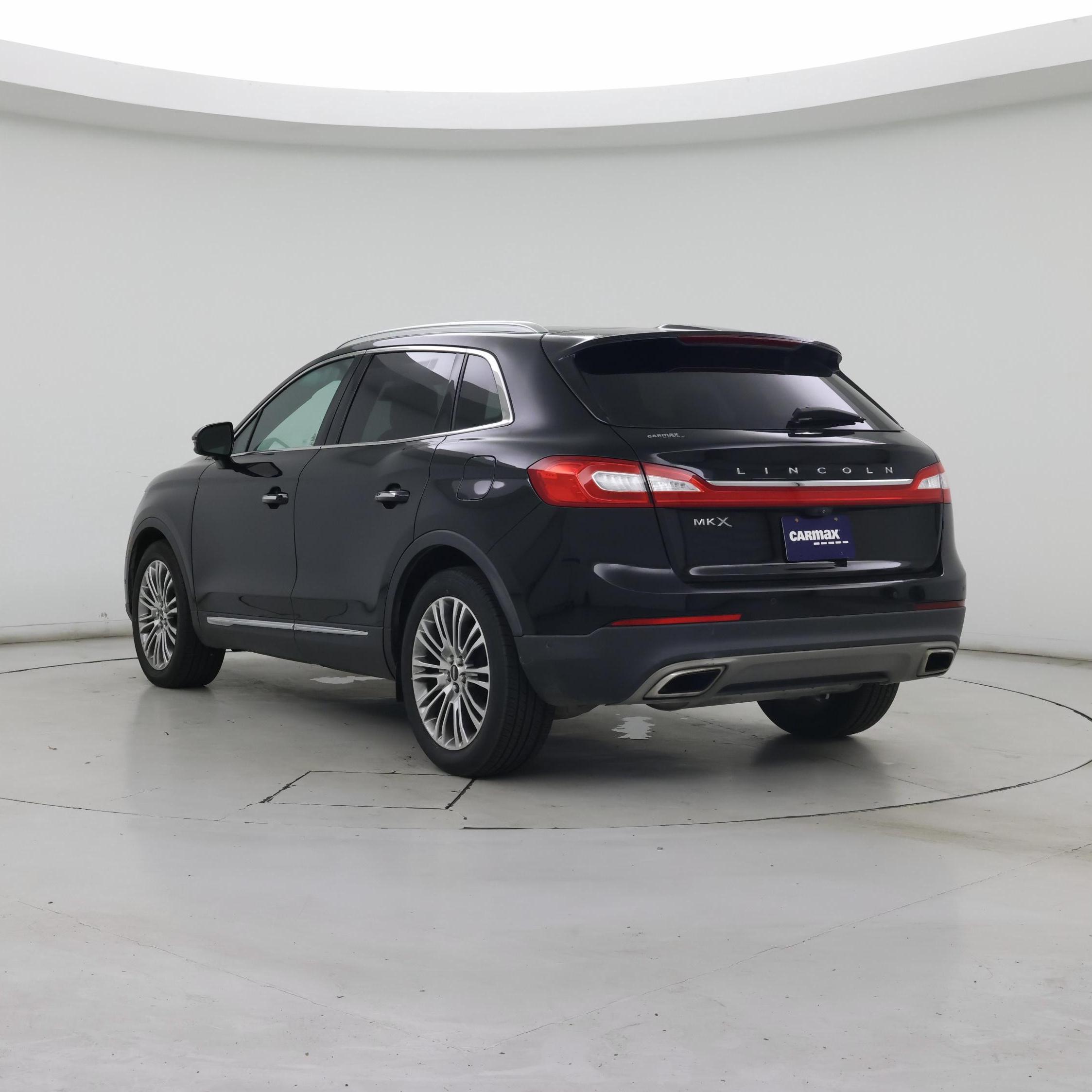 Thumbnail: 2016 Lincoln MKX - 2