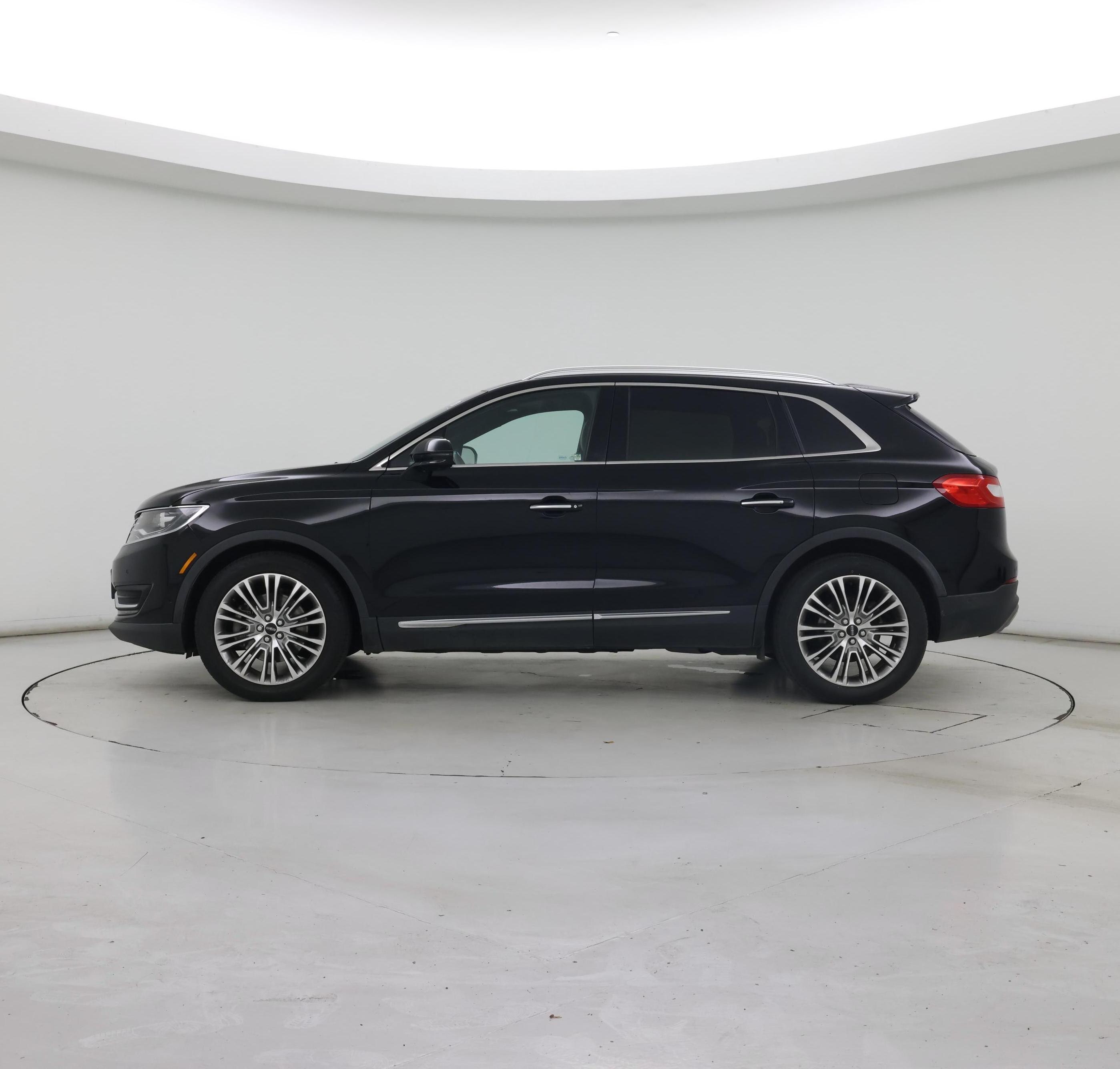 Thumbnail: 2016 Lincoln MKX - 3