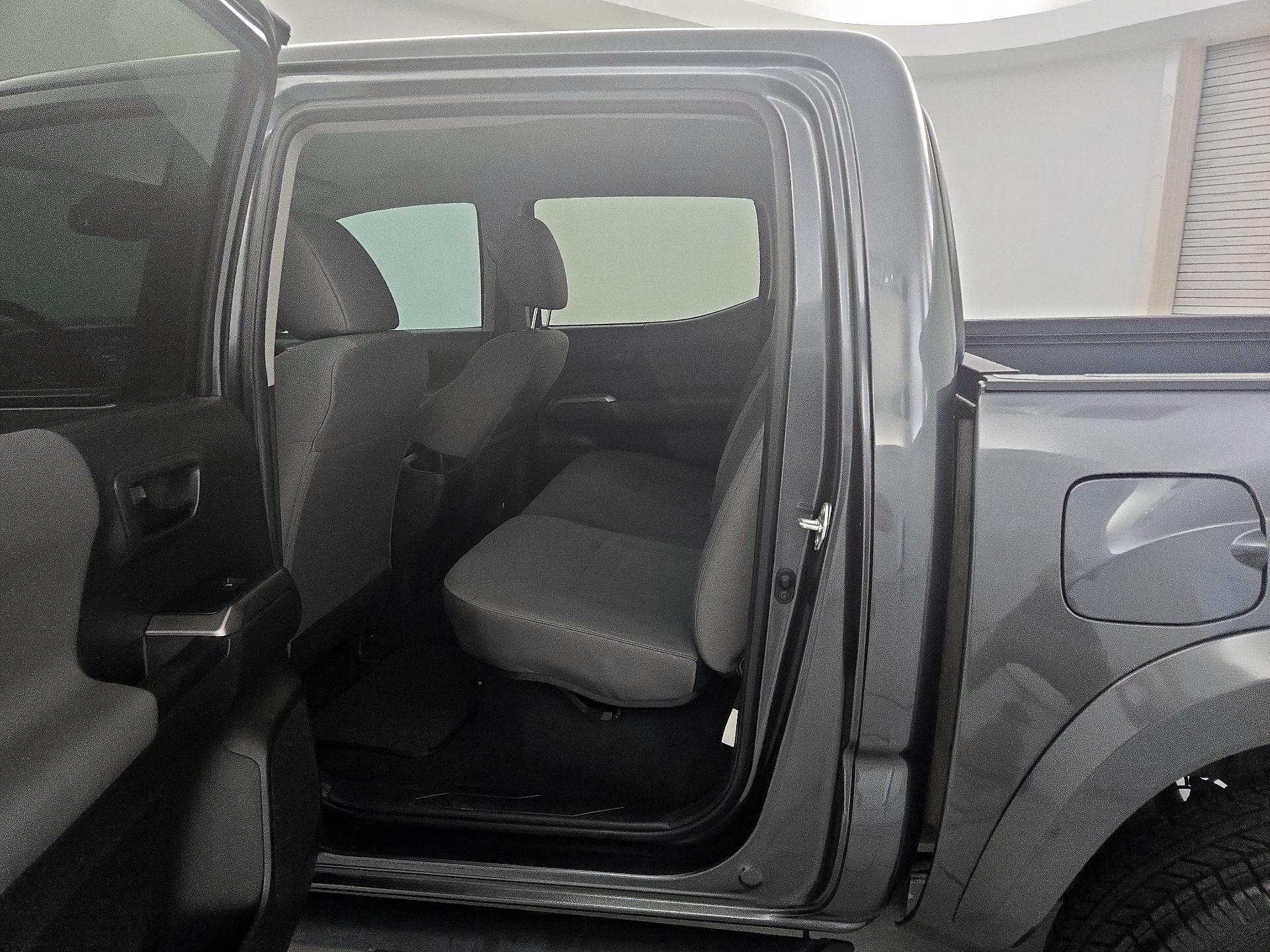 Thumbnail: 2022 Toyota Tacoma - 19