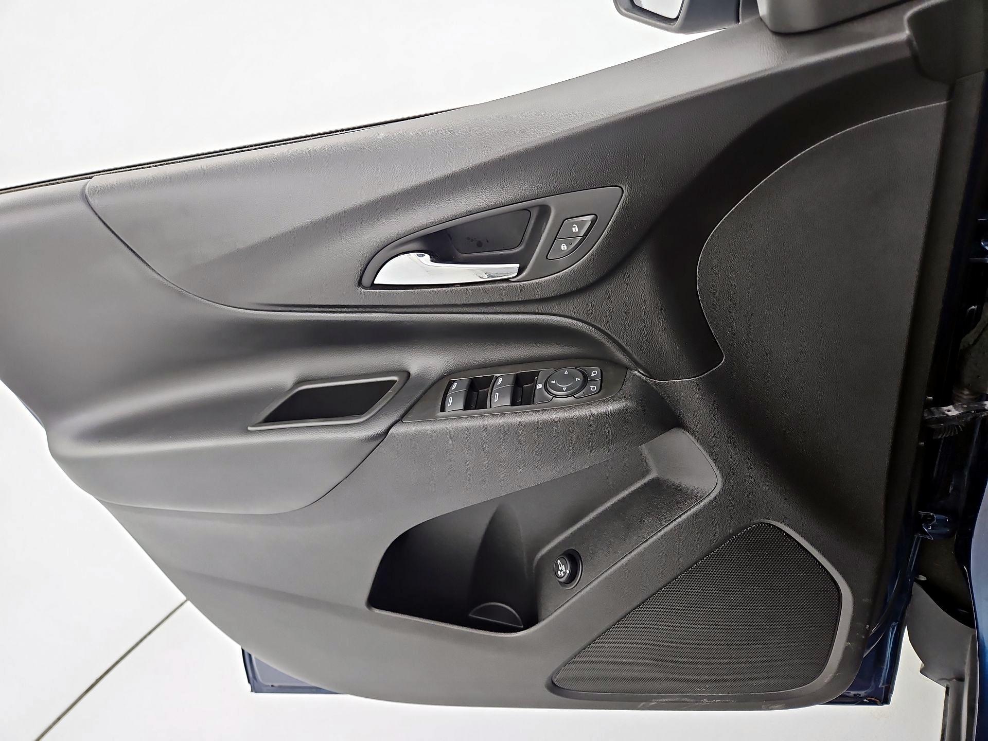 Thumbnail: 2020 Chevrolet Equinox - 12