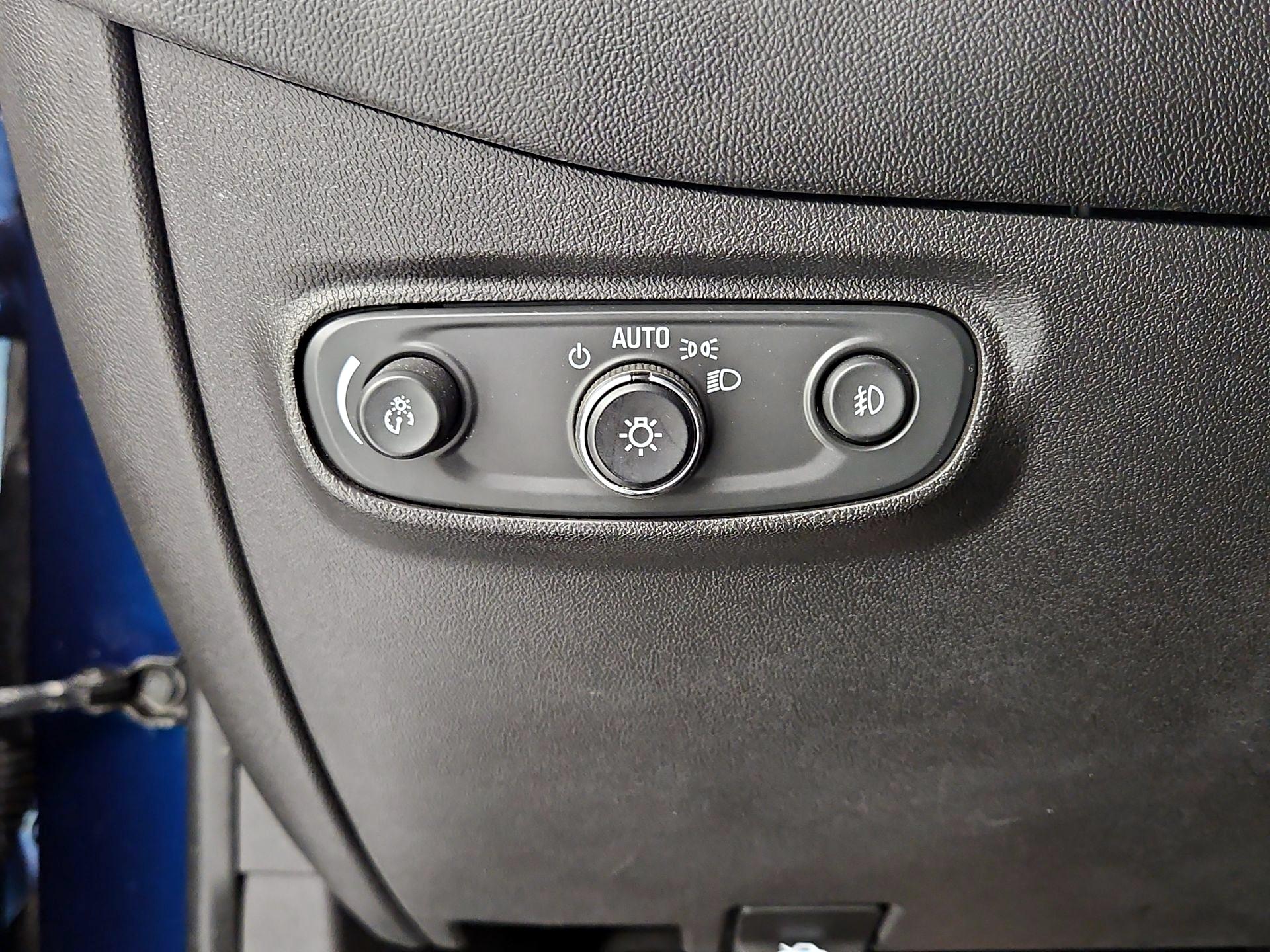 Thumbnail: 2020 Chevrolet Equinox - 13