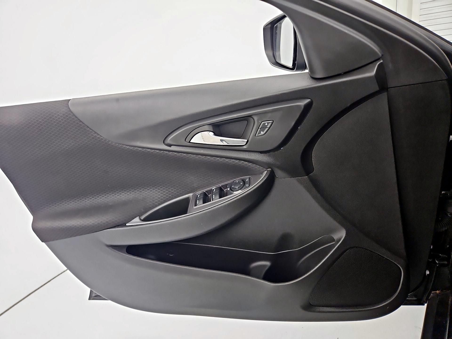 Thumbnail: 2023 Chevrolet Malibu - 12