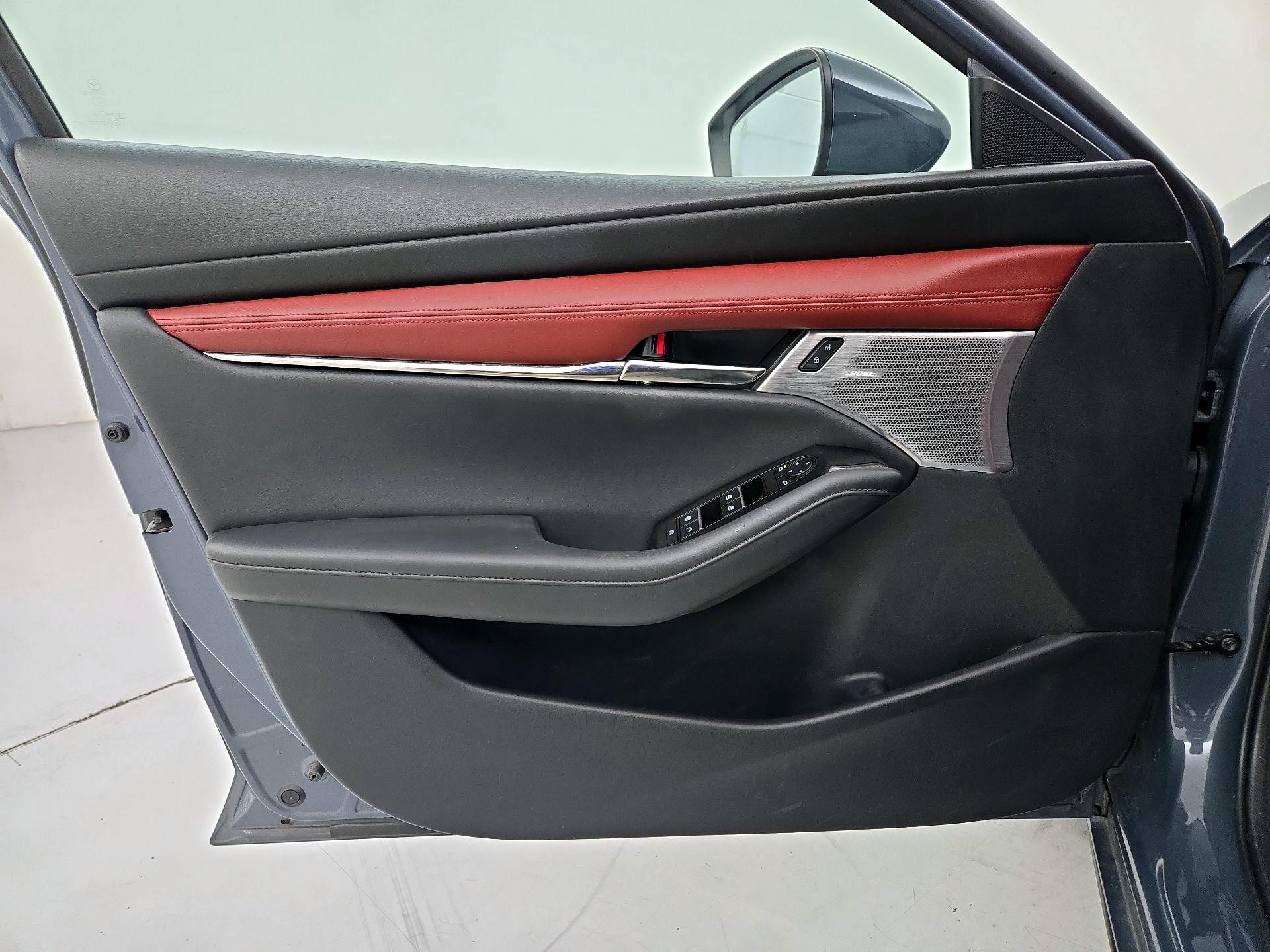 Thumbnail: 2022 Mazda Mazda3 - 12