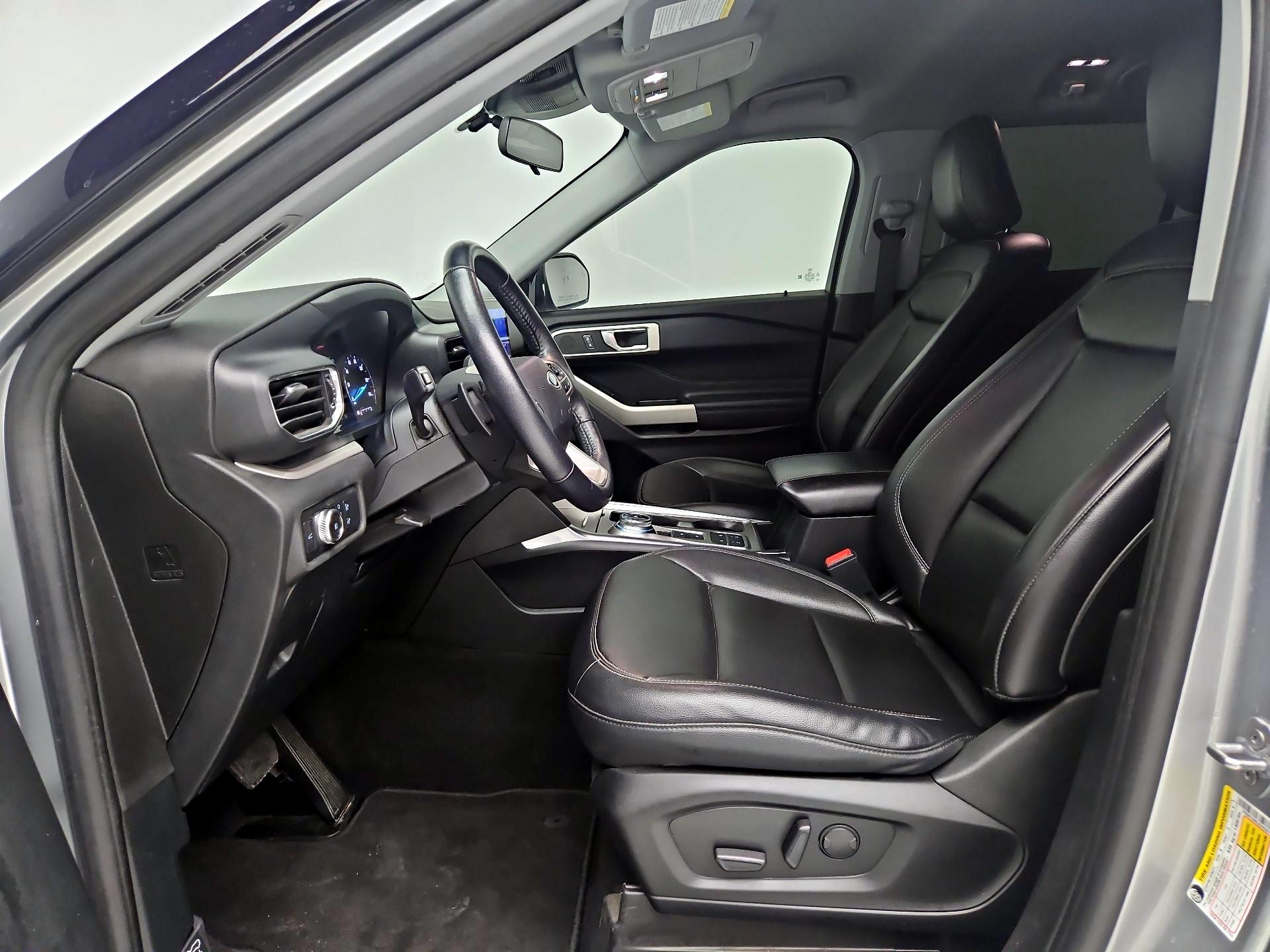 Thumbnail: 2020 Ford Explorer - 11