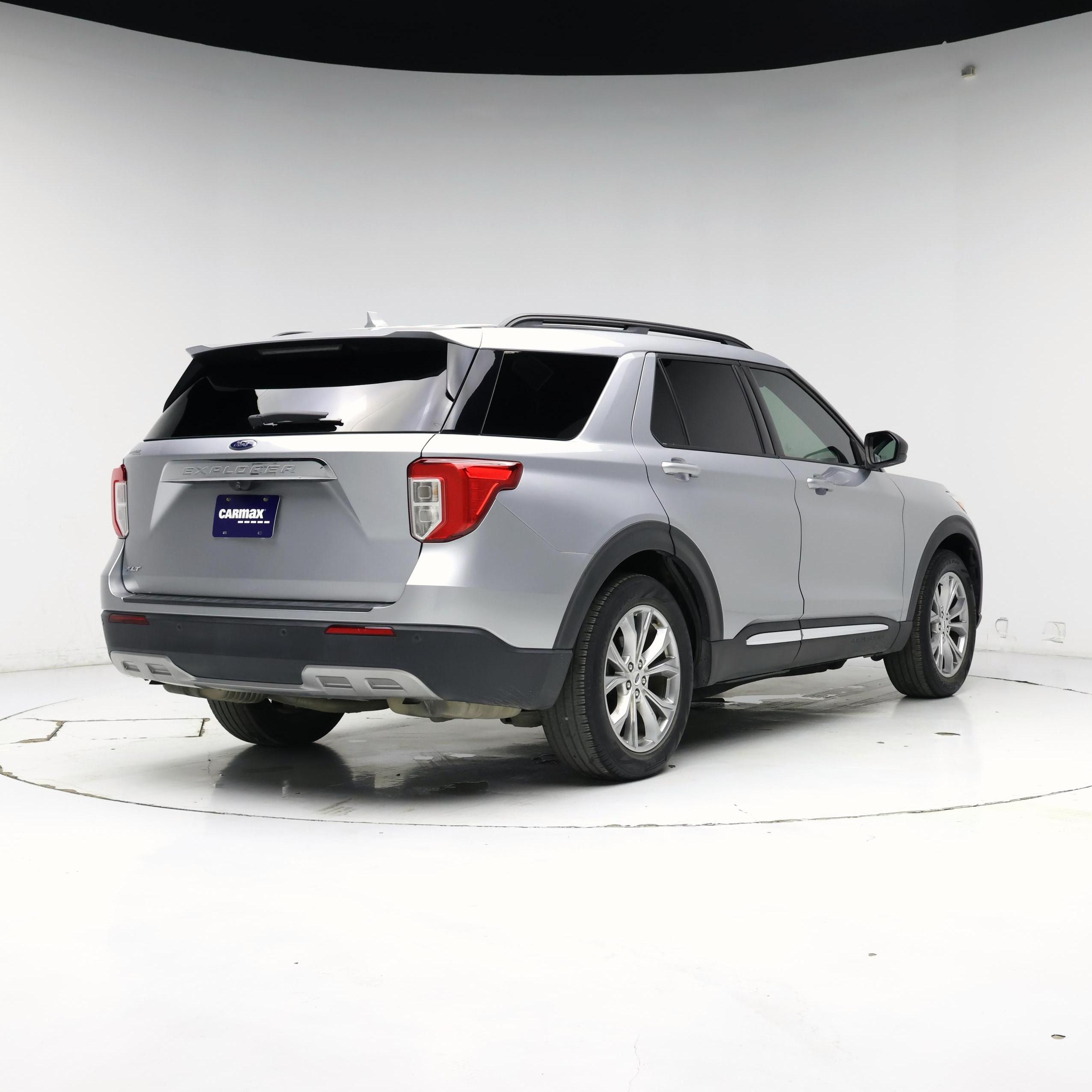 Thumbnail: 2020 Ford Explorer - 8