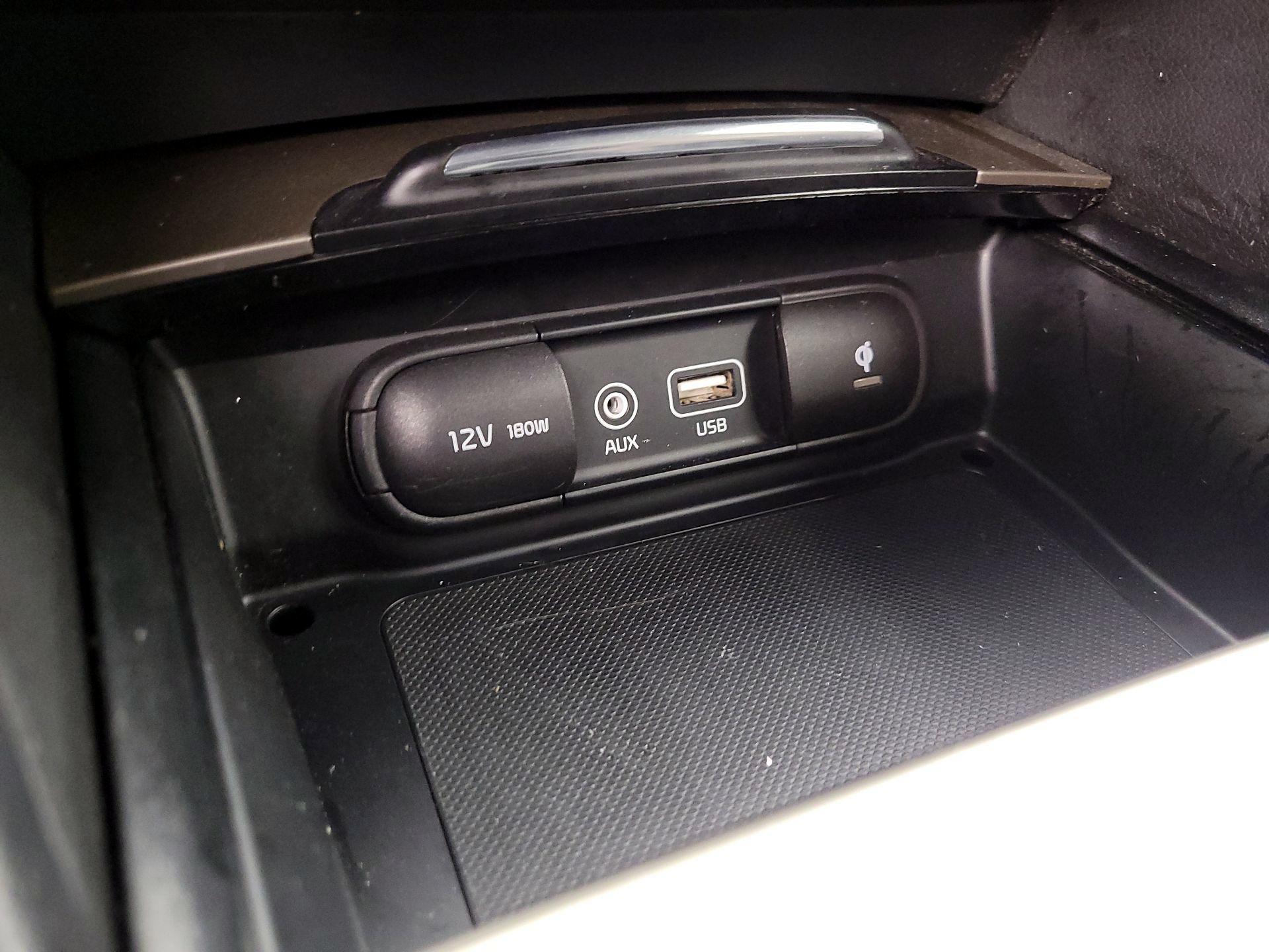 Thumbnail: 2016 Kia Optima - 19