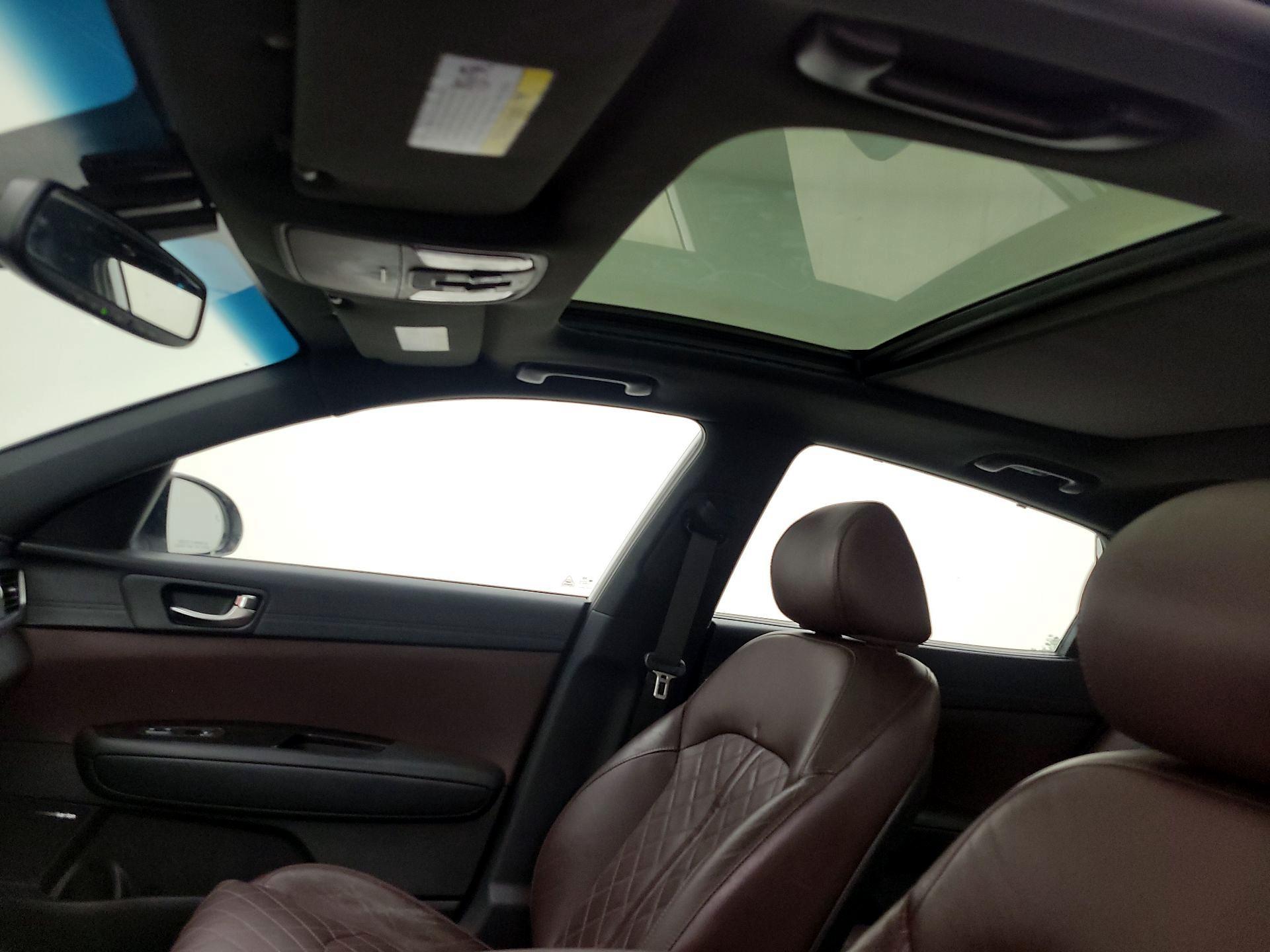 Thumbnail: 2016 Kia Optima - 20