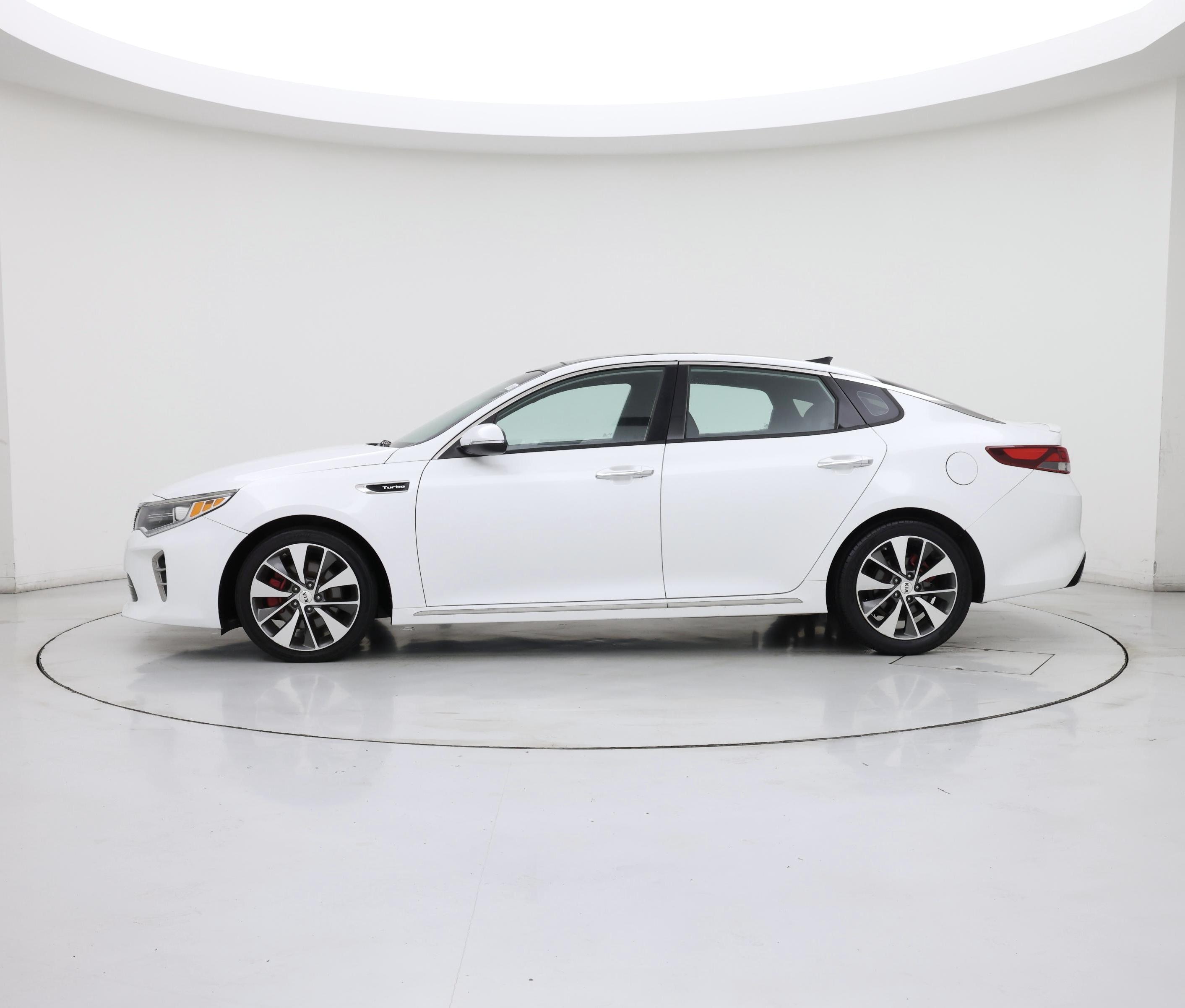 Thumbnail: 2016 Kia Optima - 3