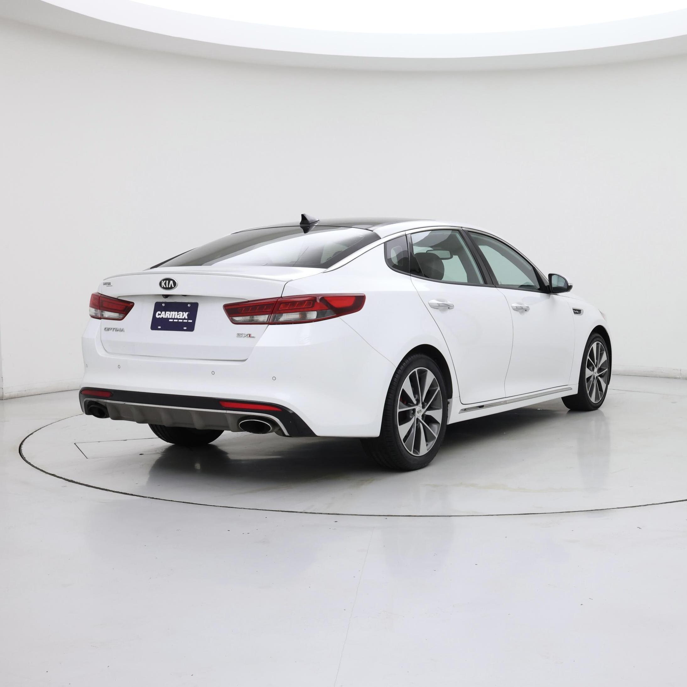Thumbnail: 2016 Kia Optima - 8