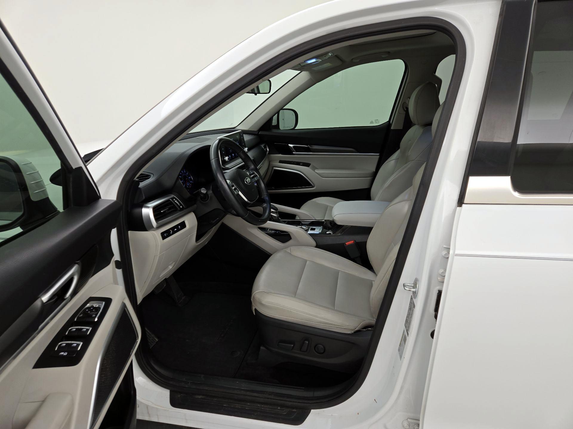 Thumbnail: 2020 Kia Telluride - 11