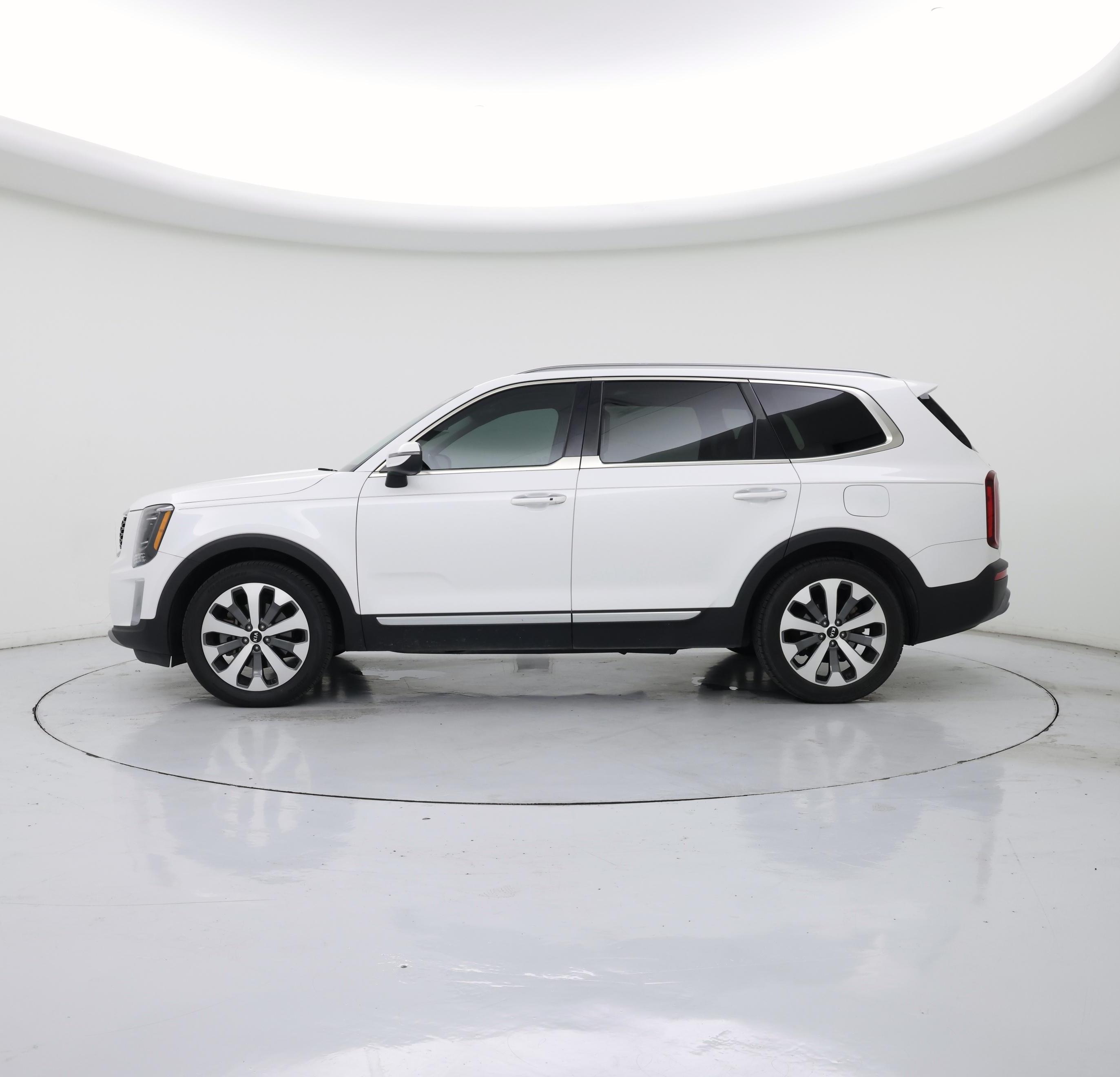 Thumbnail: 2020 Kia Telluride - 3