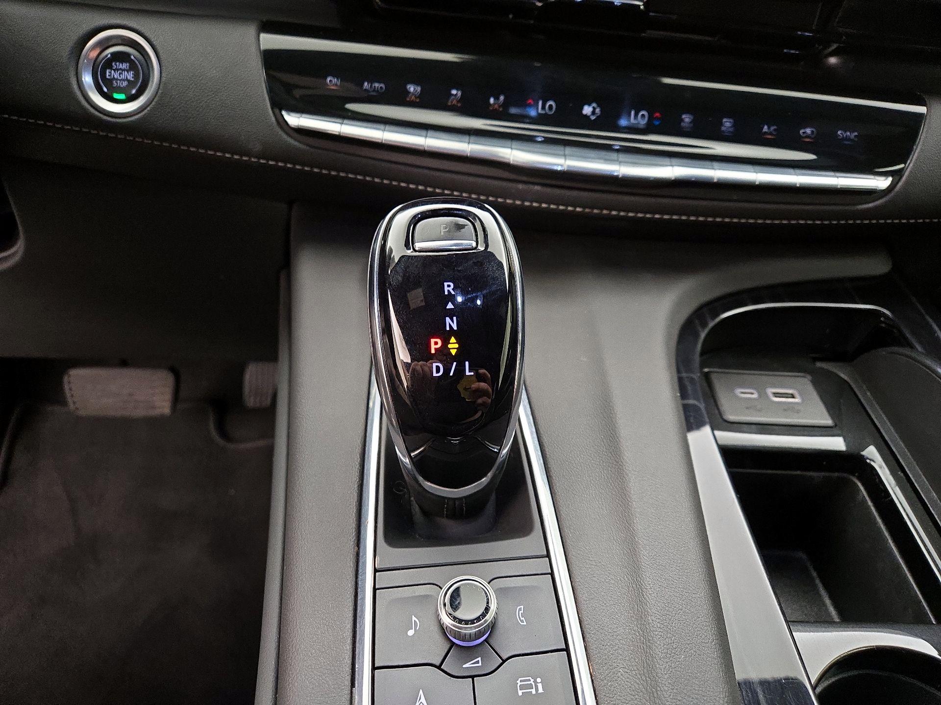 Thumbnail: 2024 Cadillac Escalade - 18