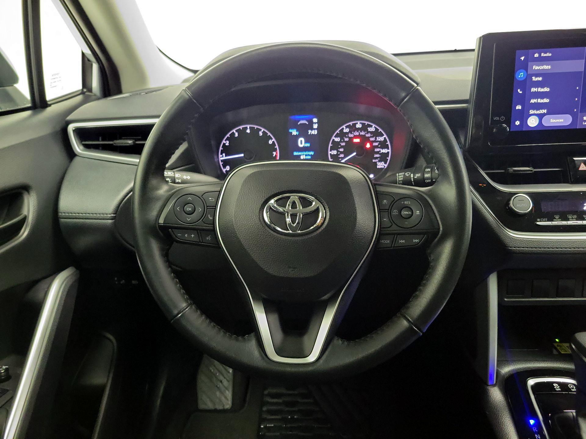 Thumbnail: 2023 Toyota Corolla Cross - 10