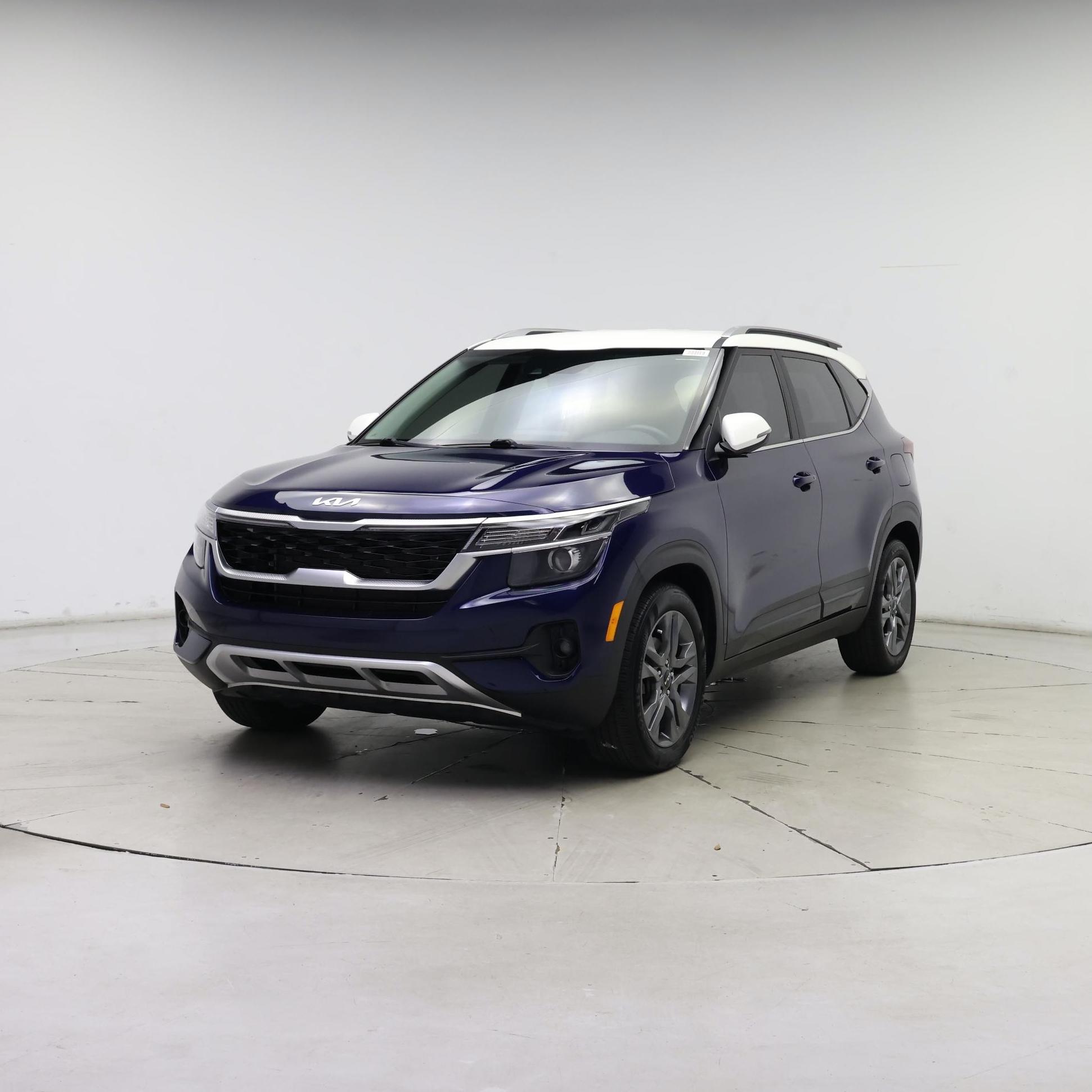 Thumbnail: 2022 Kia Seltos - 4