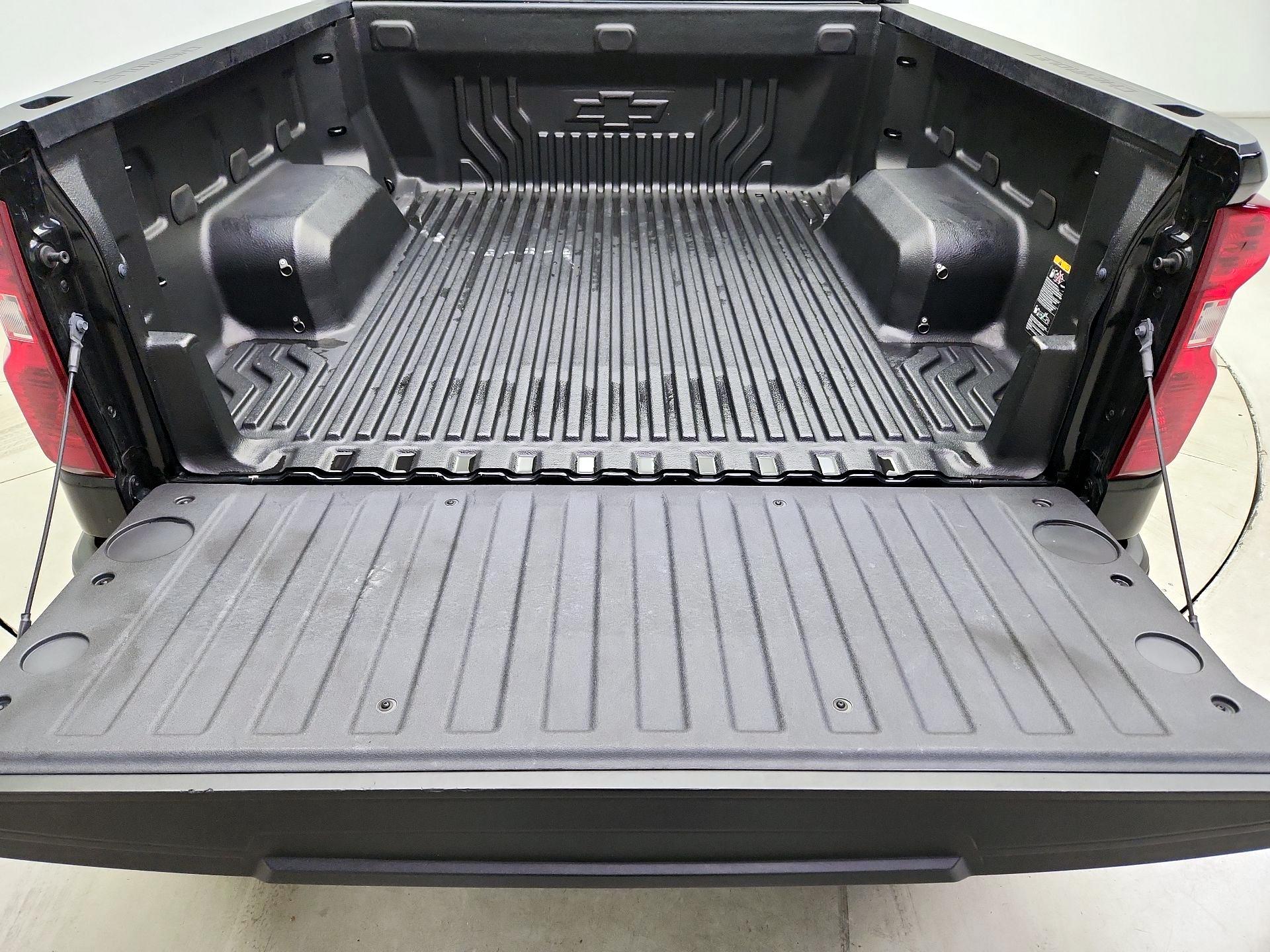 Thumbnail: 2023 Chevrolet Silverado 1500 - 20