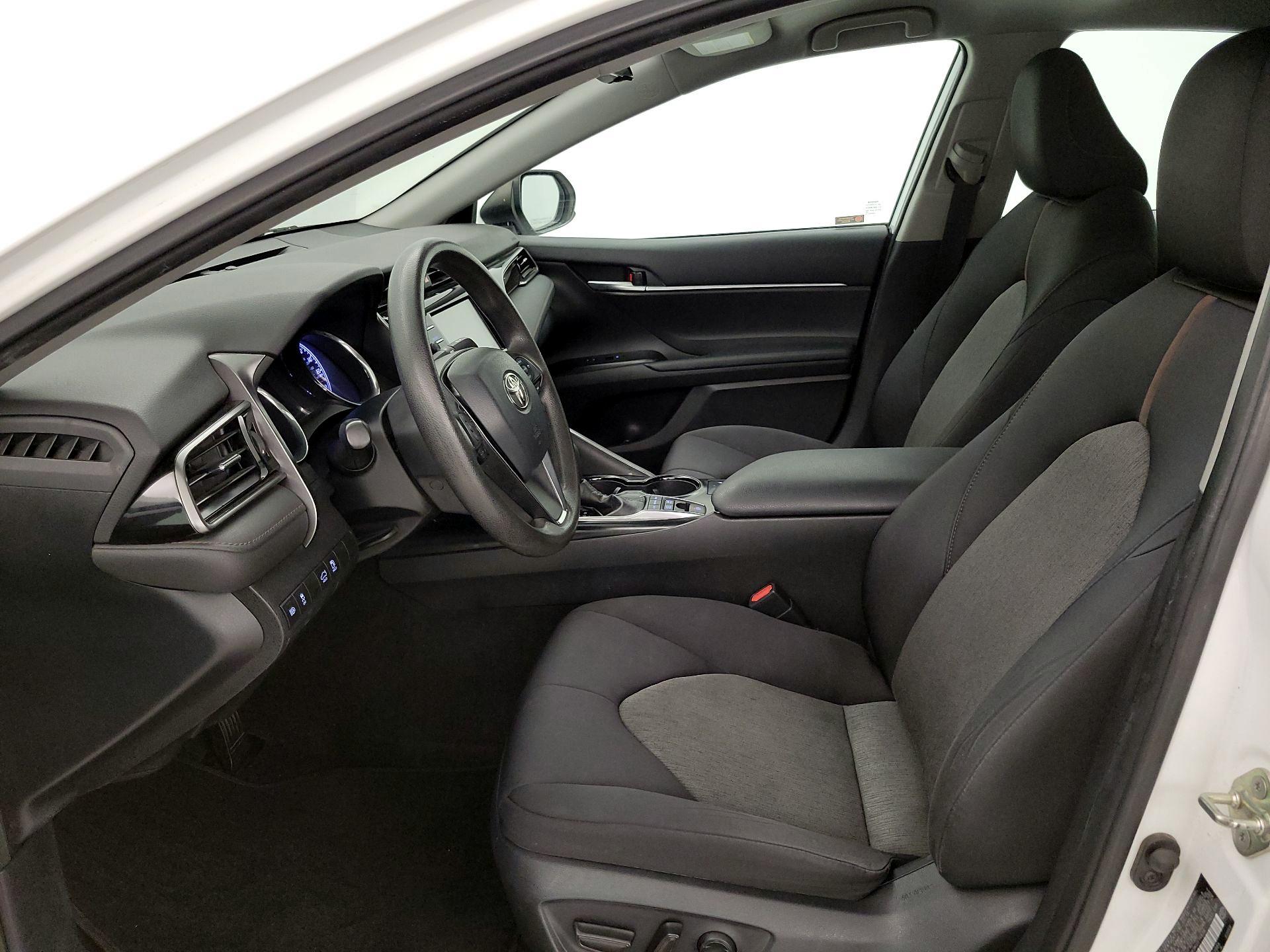 Thumbnail: 2019 Toyota Camry - 11
