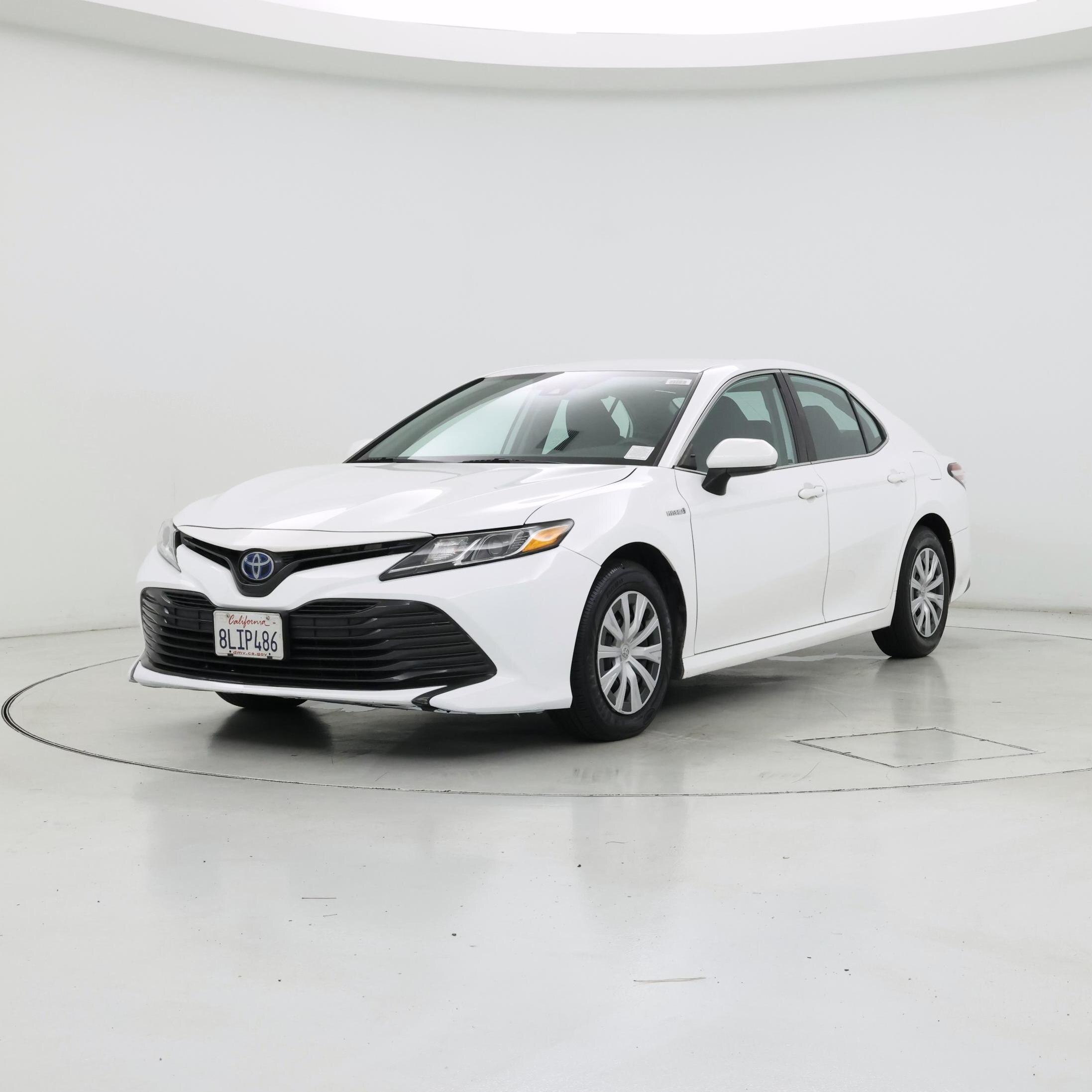 Thumbnail: 2019 Toyota Camry - 4