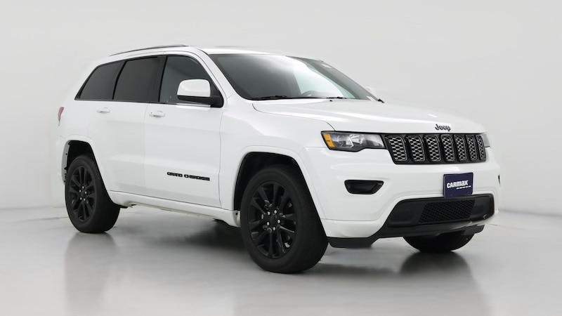 2020 Jeep Grand Cherokee Altitude Hero Image