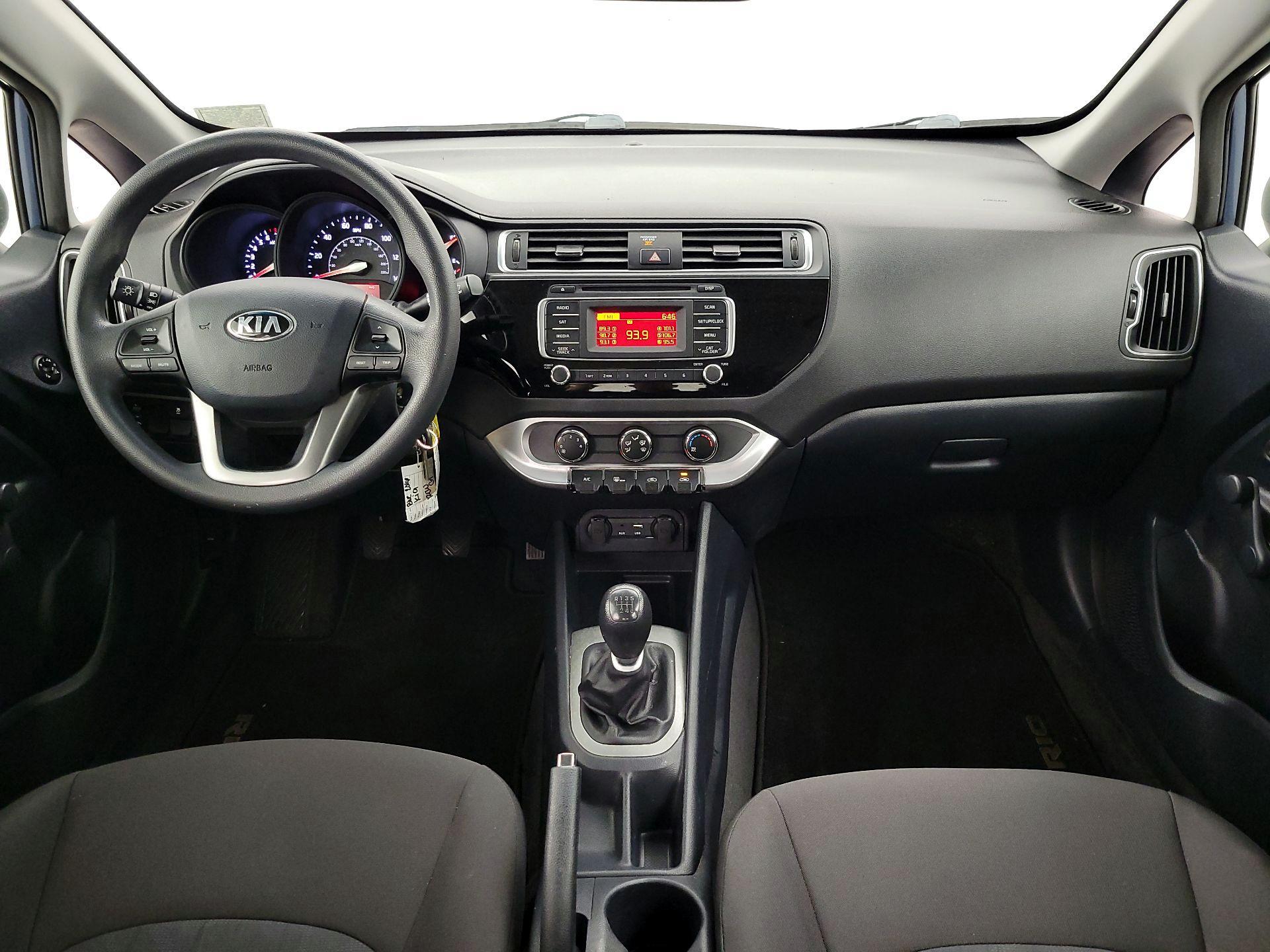Thumbnail: 2016 Kia Rio - 9