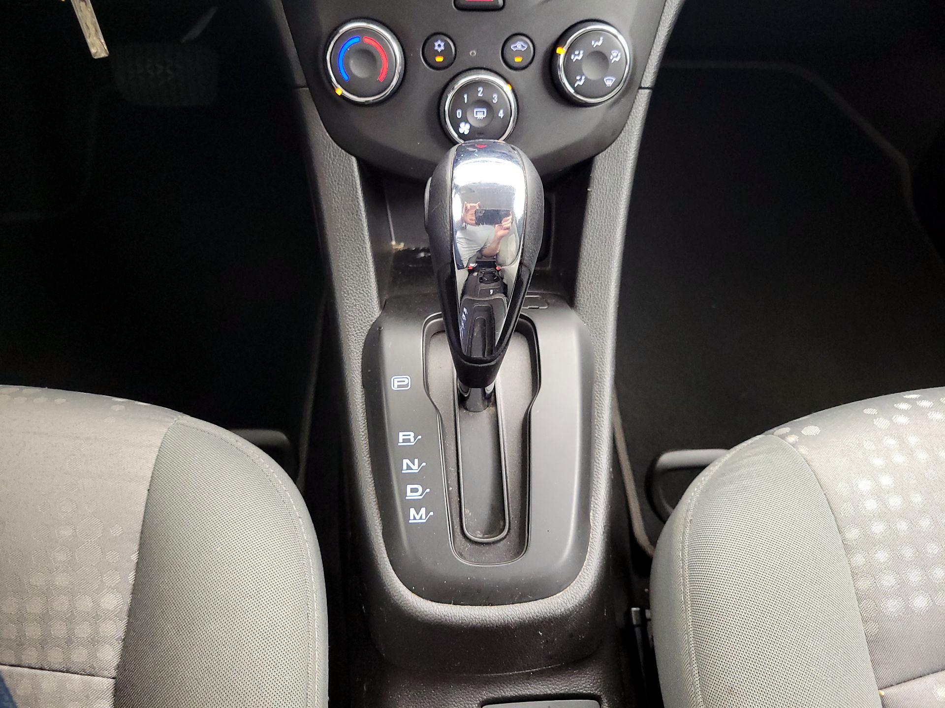 Thumbnail: 2017 Chevrolet Sonic - 17