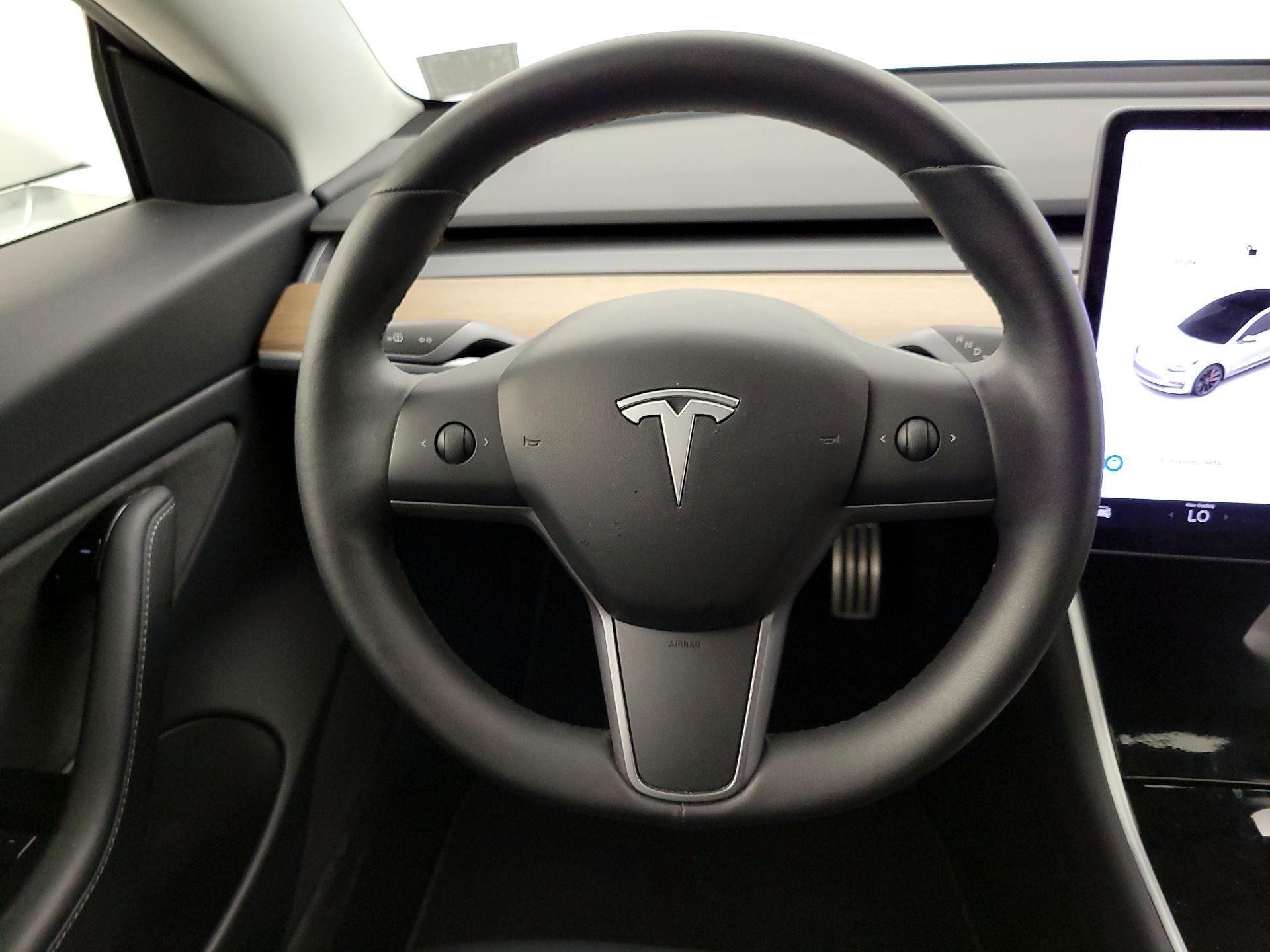 Thumbnail: 2020 Tesla Model 3 - 10
