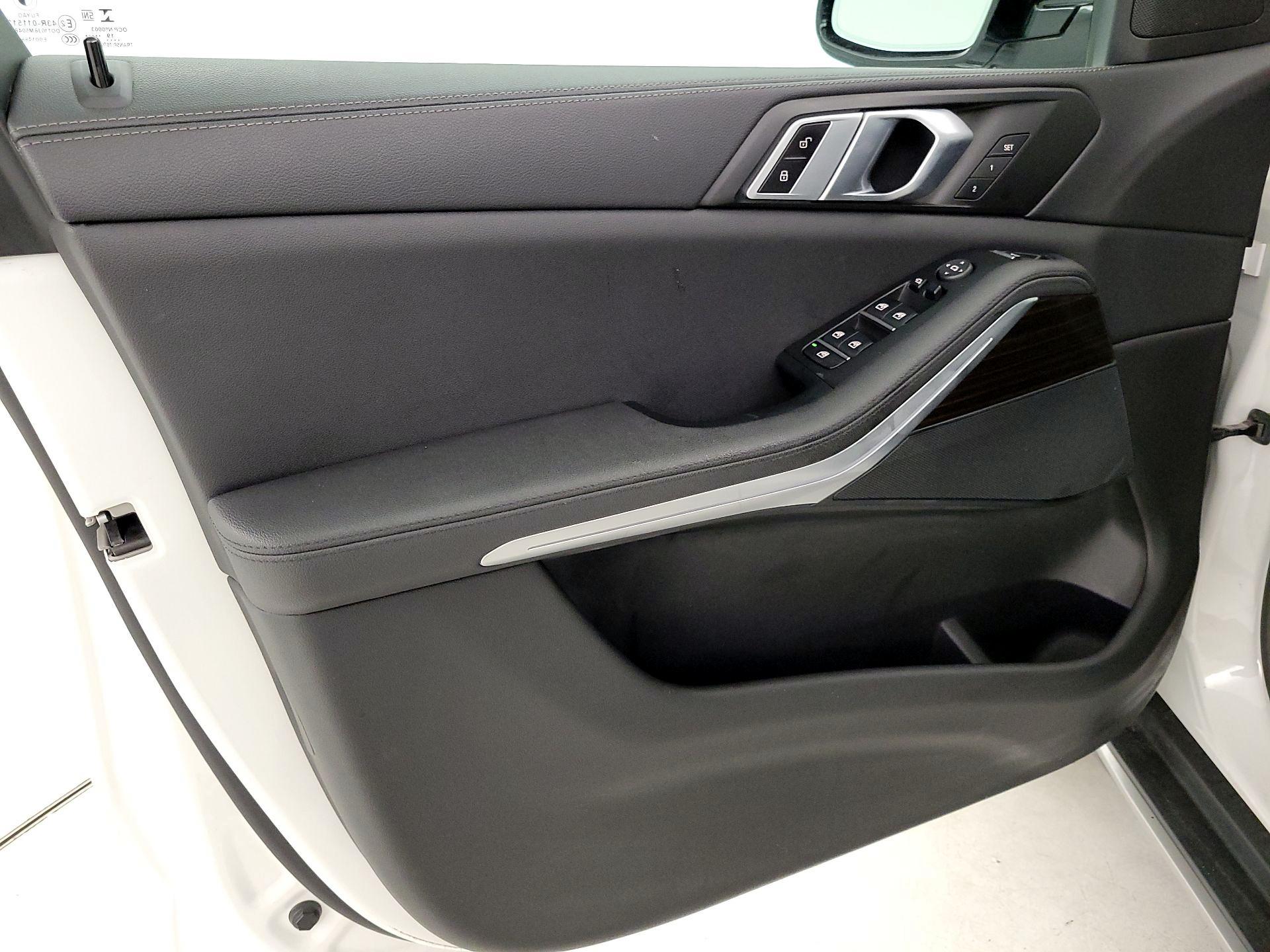 Thumbnail: 2020 BMW X5 - 12