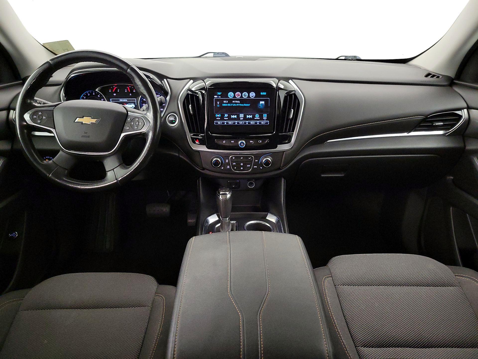 Thumbnail: 2018 Chevrolet Traverse - 9