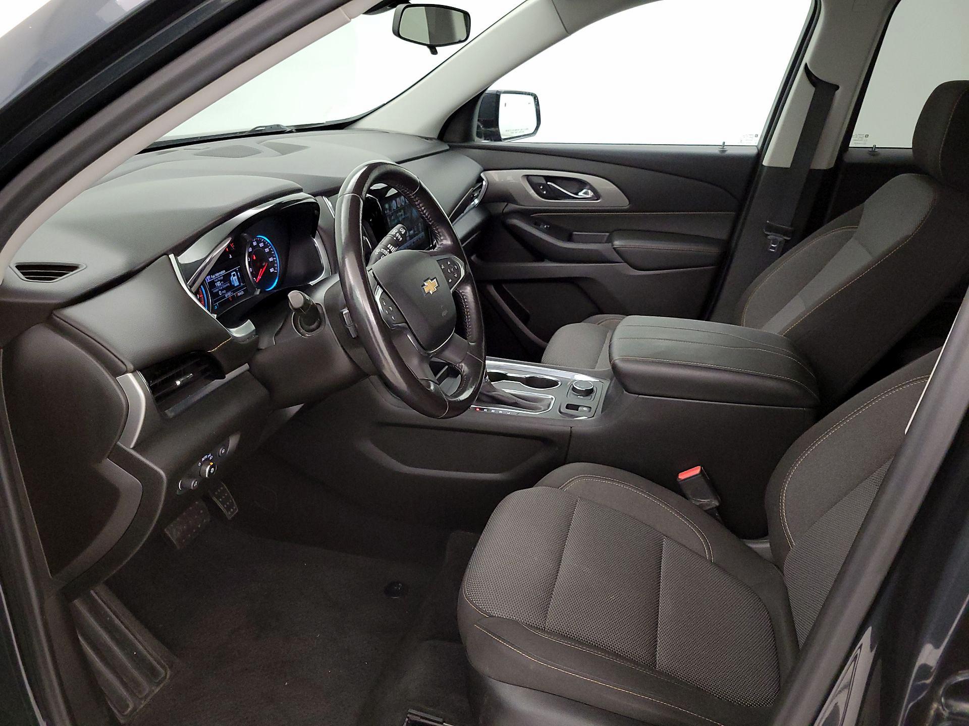 Thumbnail: 2018 Chevrolet Traverse - 11